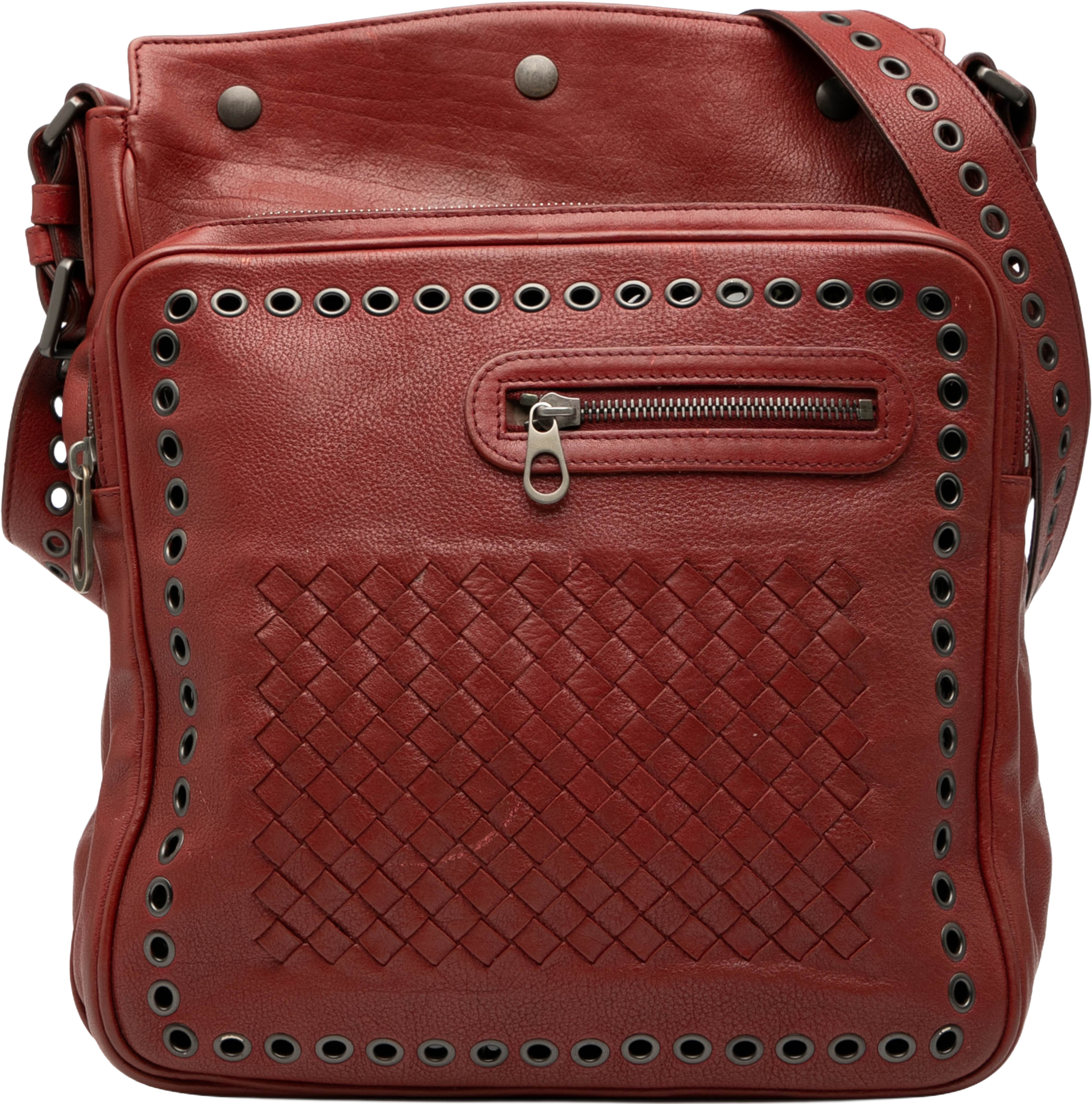 Bottega Veneta Nappa Intrecciato Grommet Crossbody, från Luxclusif, i färgen brick. Klicka för att öppna bilden i stort format