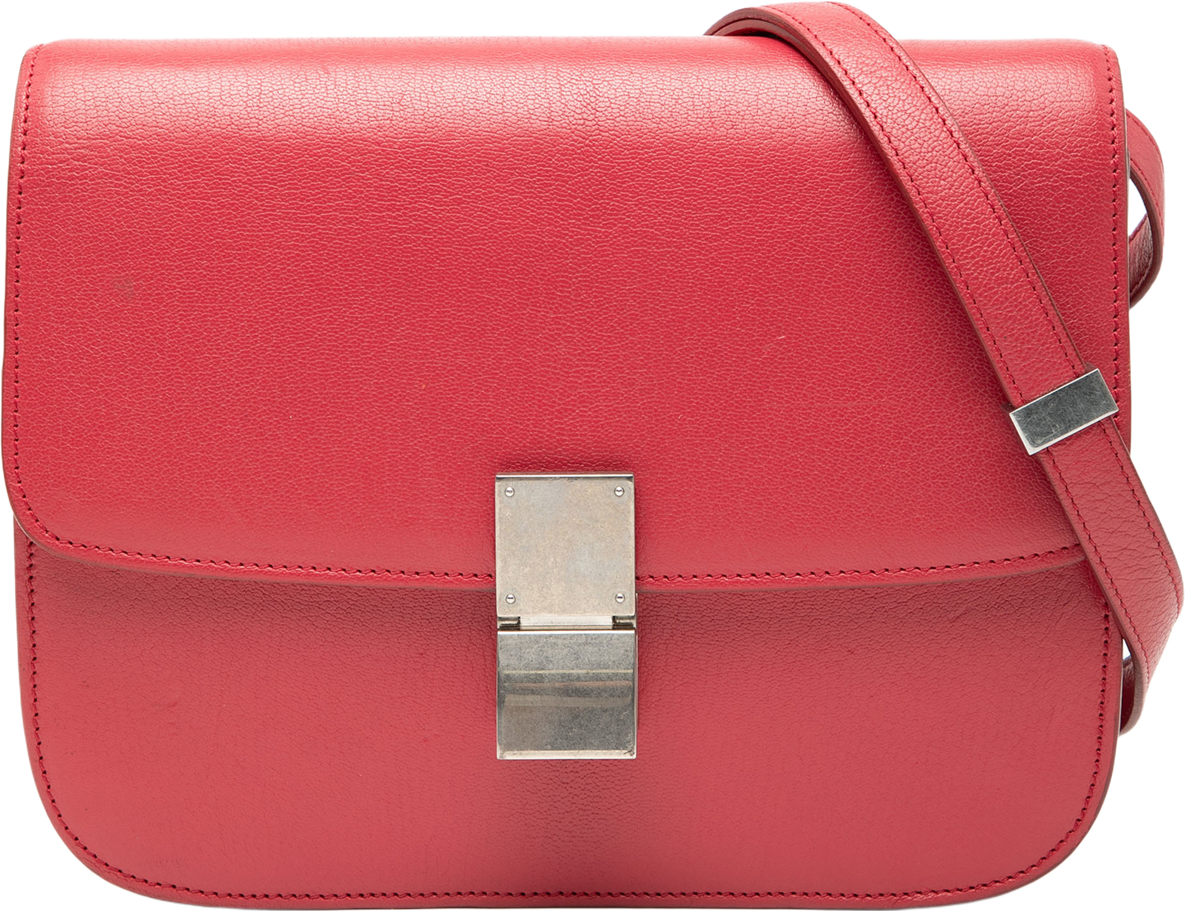 Celine Medium Calfskin Classic Box, från Luxclusif, i färgen red. Klicka för att öppna bilden i stort format