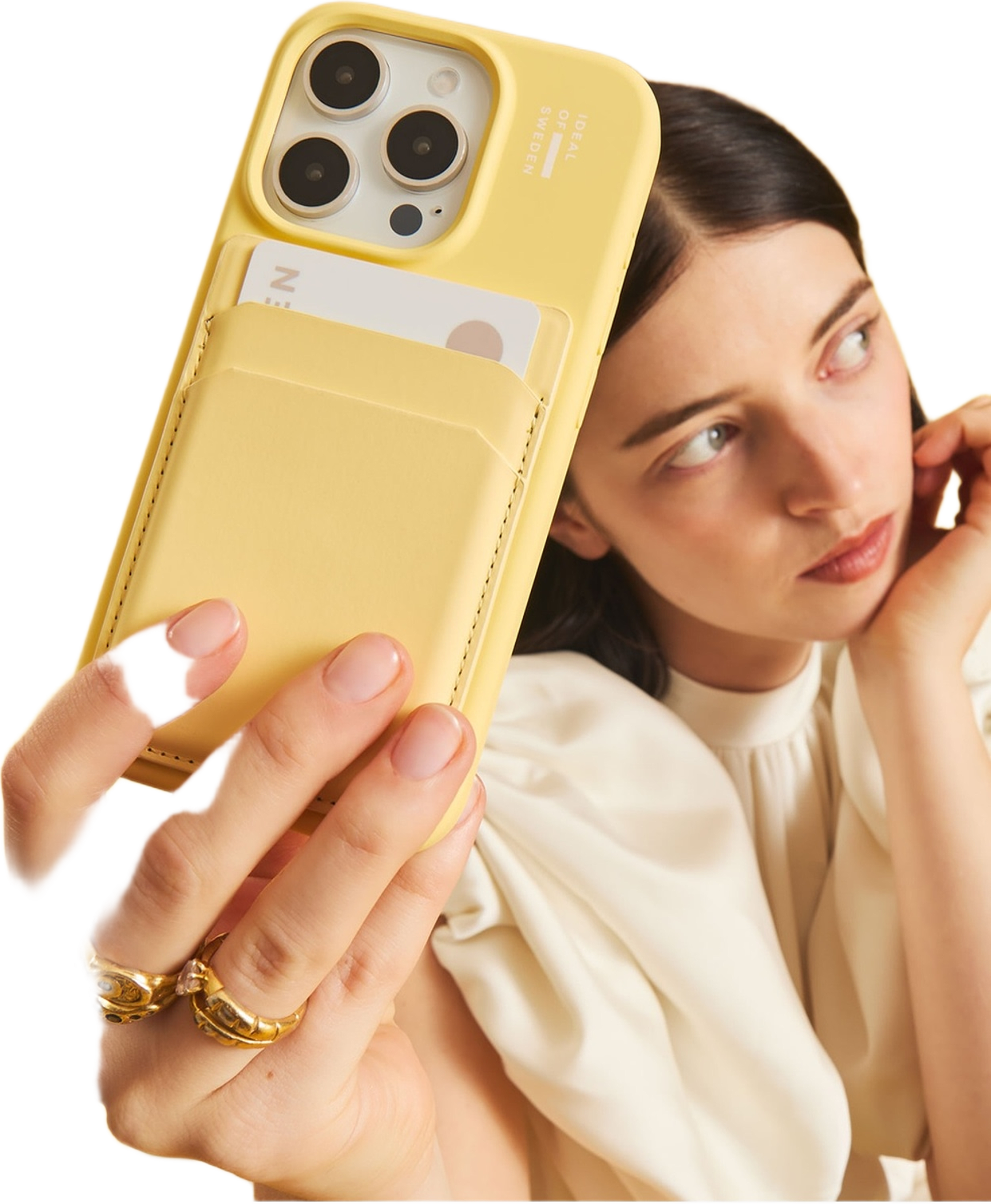 Card Holder Magsafe, från Ideal Of Sweden, i färgen yellow. Klicka för att öppna bilden i stort format