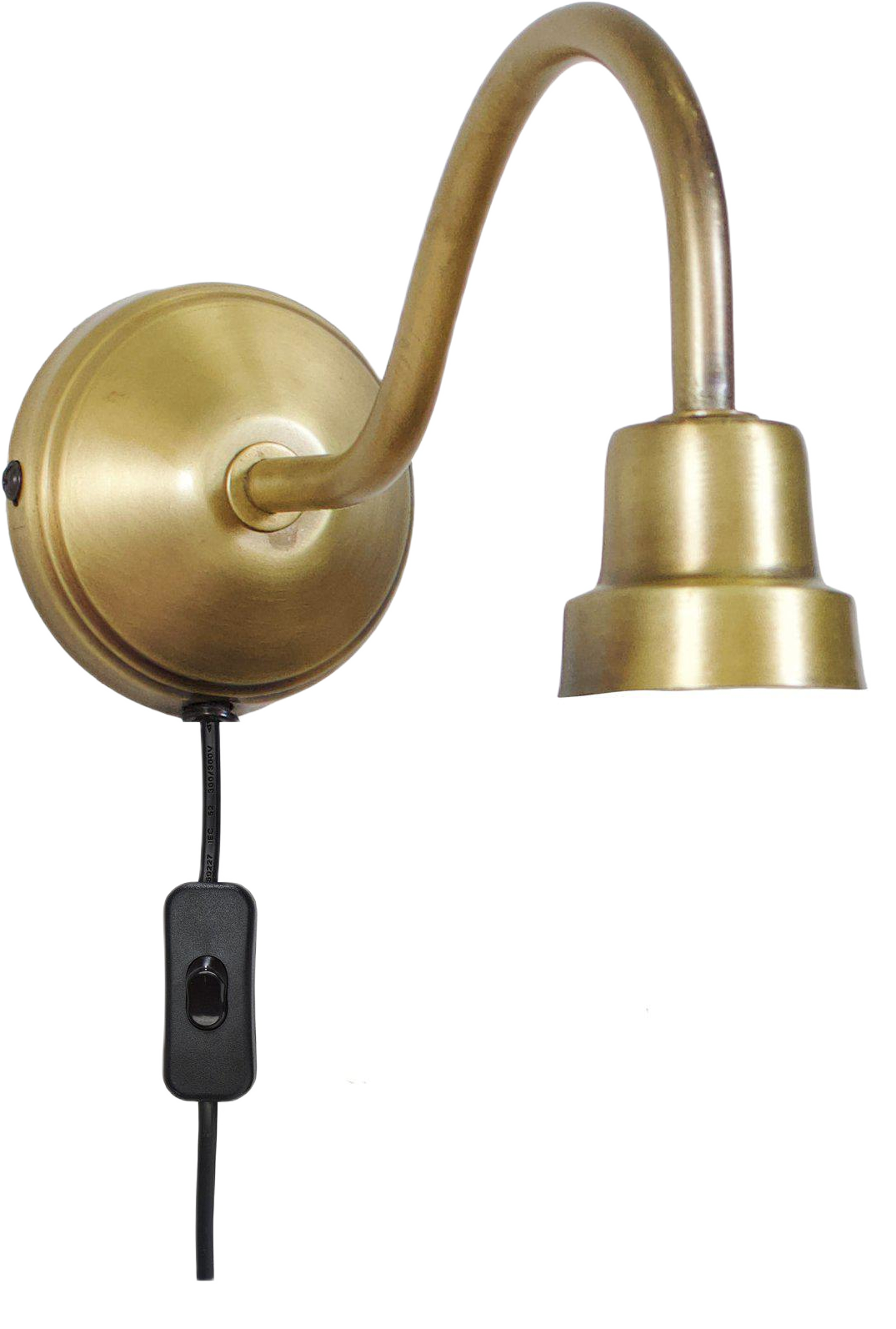 Ester Väggfäste, från PR Home, i färgen mässing. Klicka för att öppna bilden i stort format