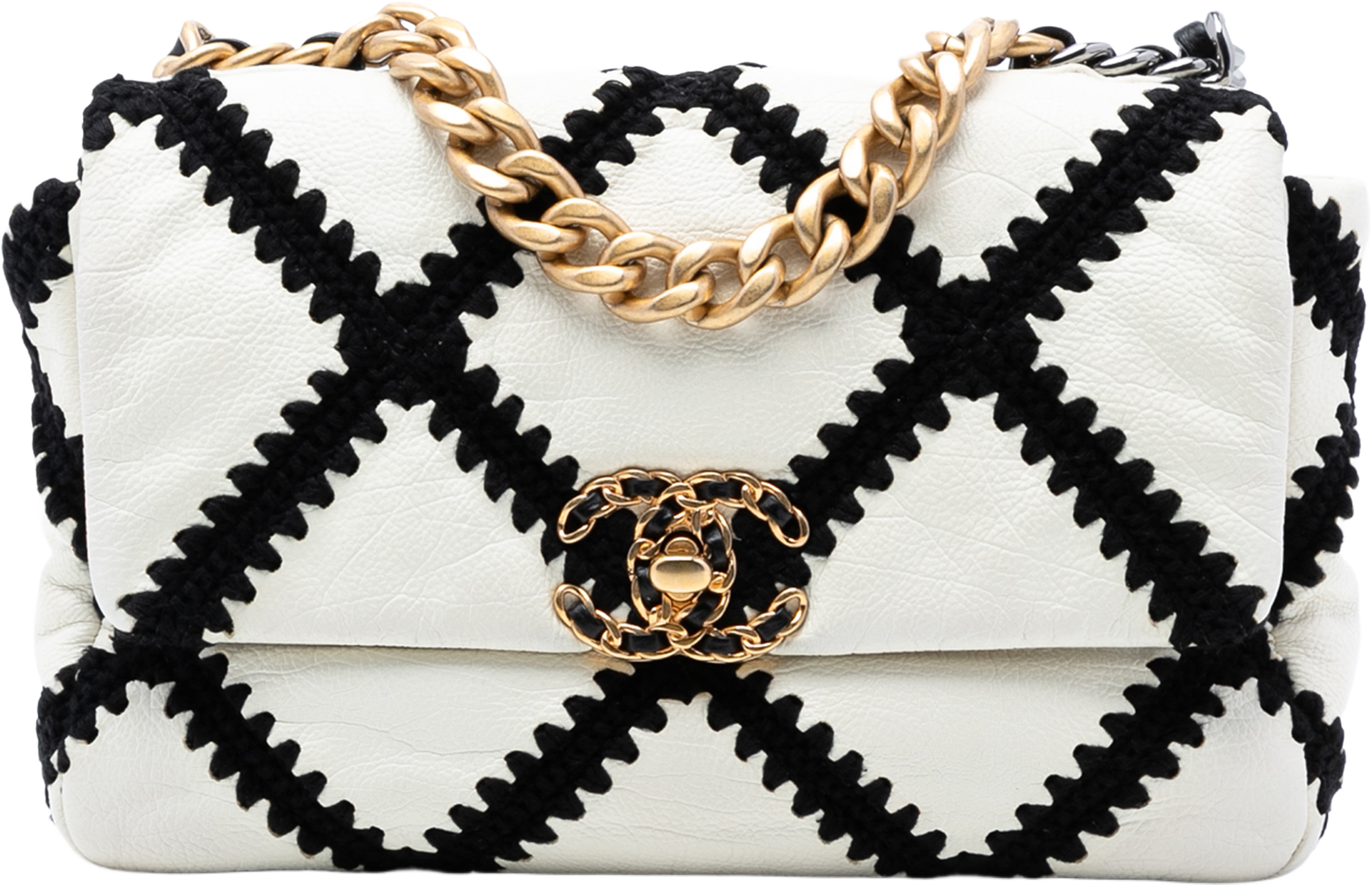 Chanel Medium Crochet Calfskin 19 Flap, från Luxclusif, i färgen ivory. Klicka för att öppna bilden i stort format