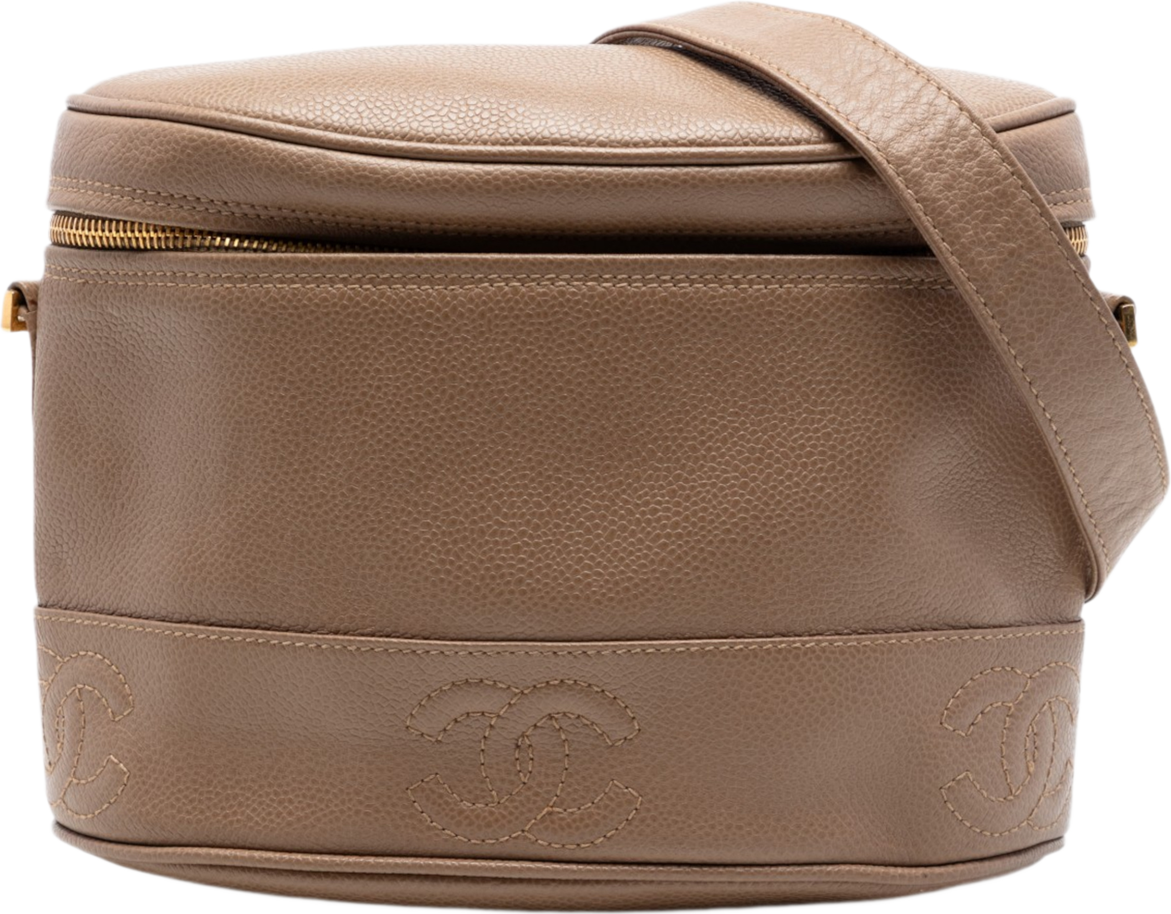 Chanel Triple Cc Caviar Crossbody, från Luxclusif, i färgen light brown. Klicka för att öppna bilden i stort format