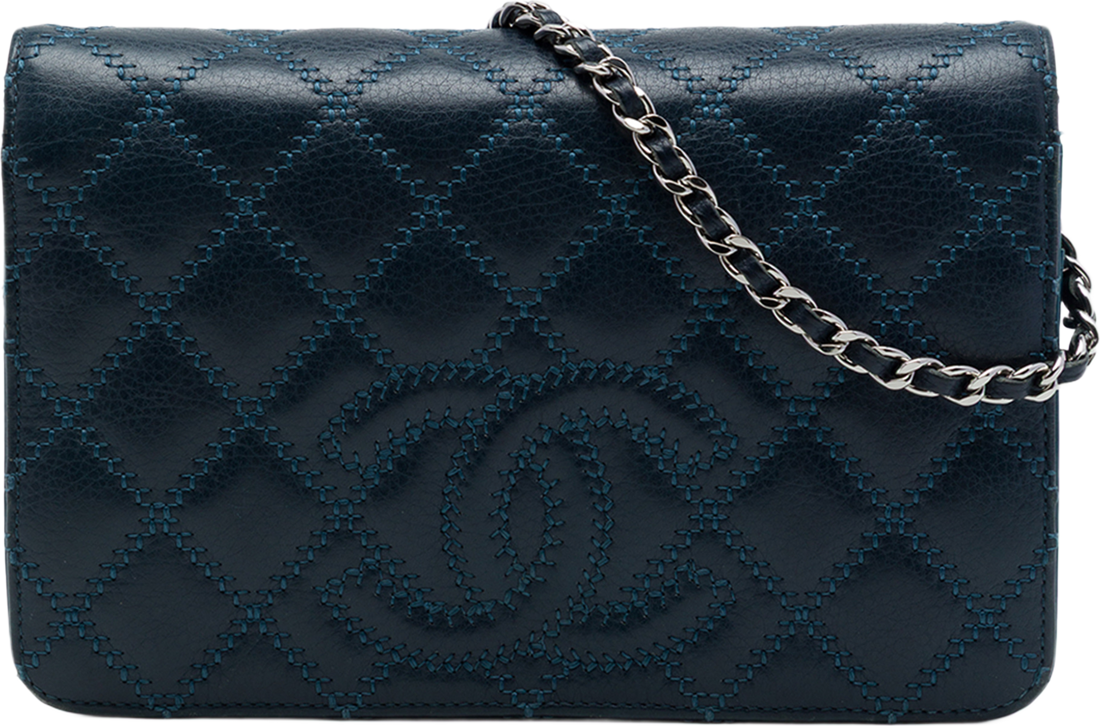 Chanel Stitched Cc Quilted Calfskin Wallet On Chain, från Luxclusif, i färgen blå. Klicka för att öppna bilden i stort format