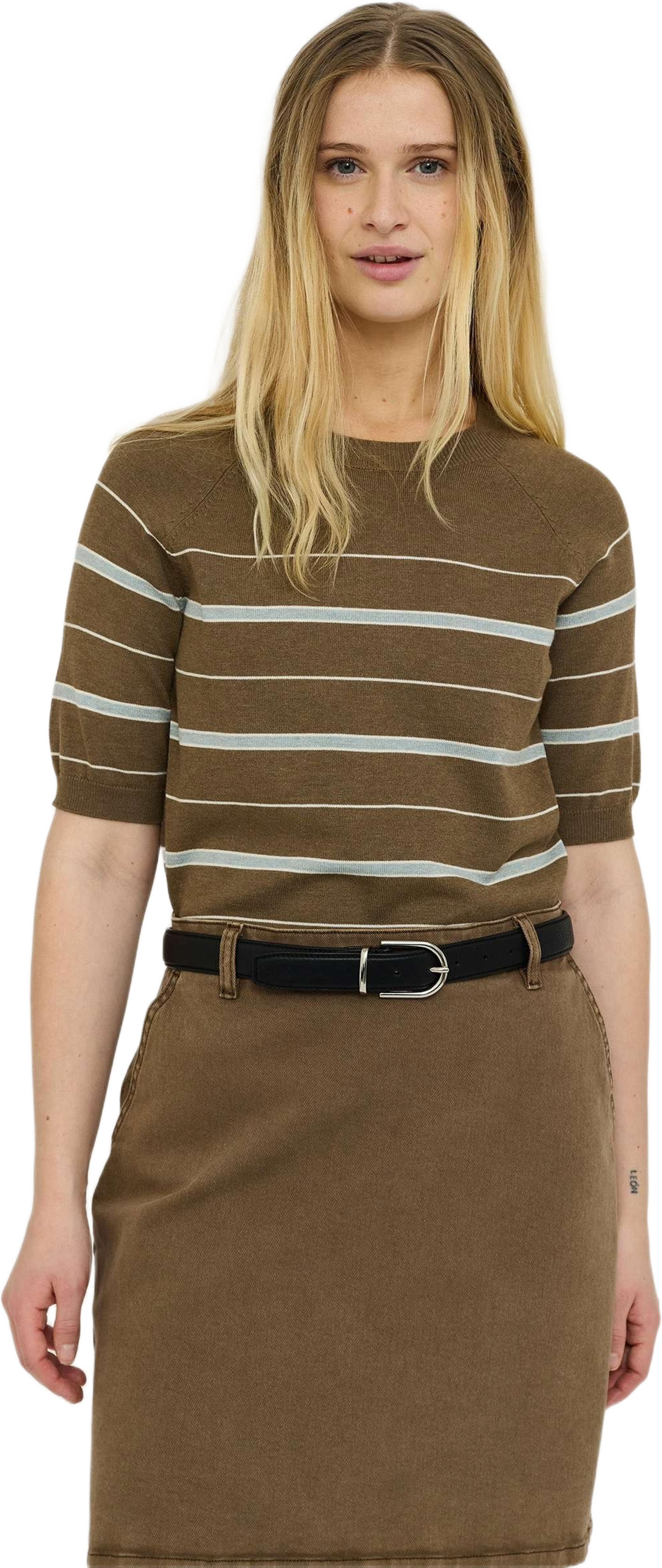 Srmarla Ss Striped Knit - Sepia, från Soft Rebels, i färgen sepia. Klicka för att öppna bilden i stort format
