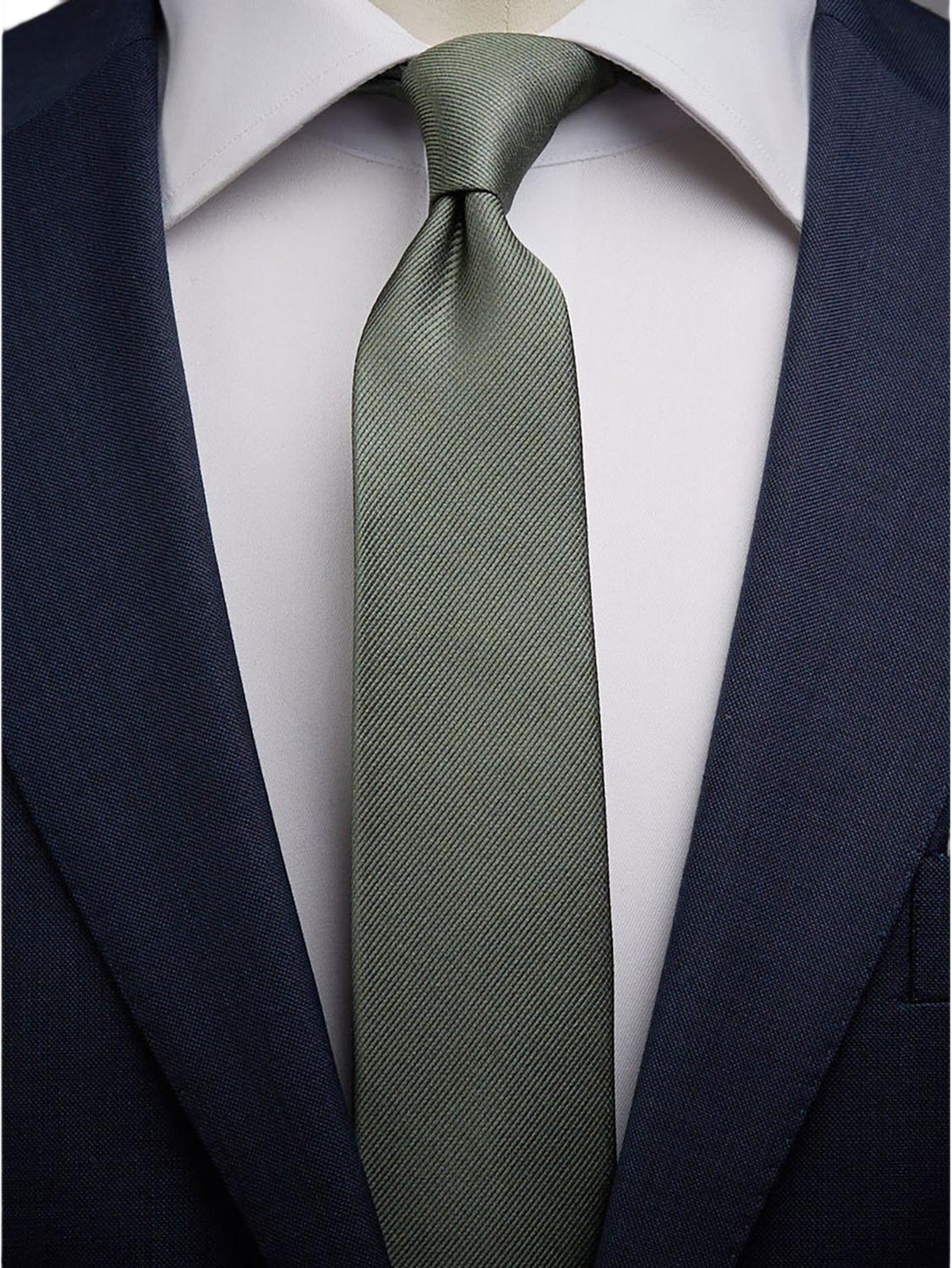 Tie Plain