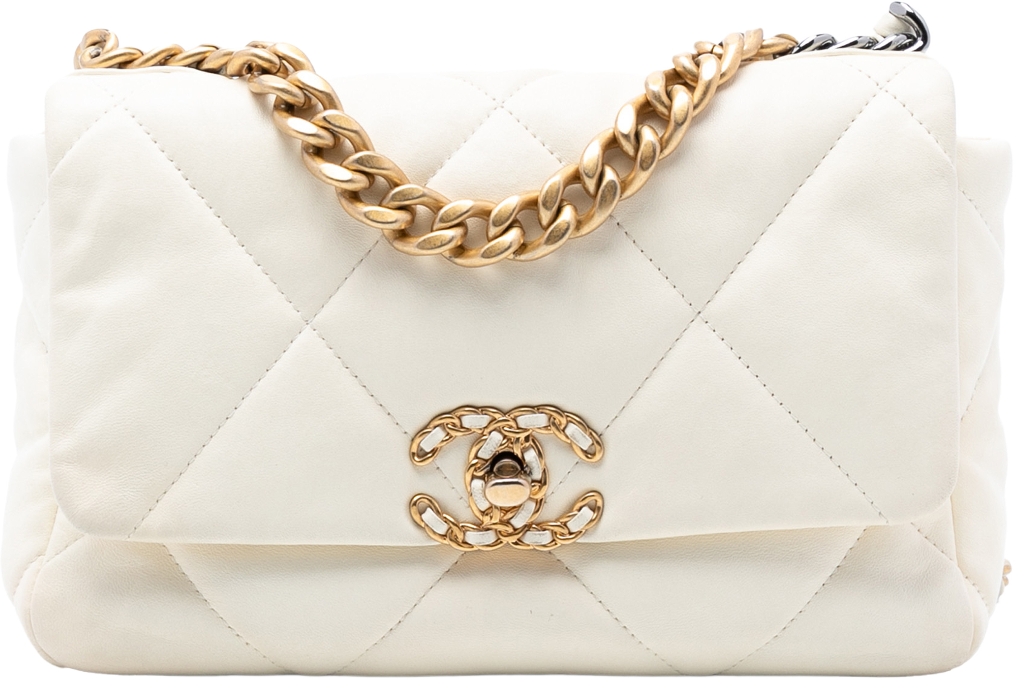 Chanel Medium Lambskin 19 Flap, från Luxclusif, i färgen white. Klicka för att öppna bilden i stort format