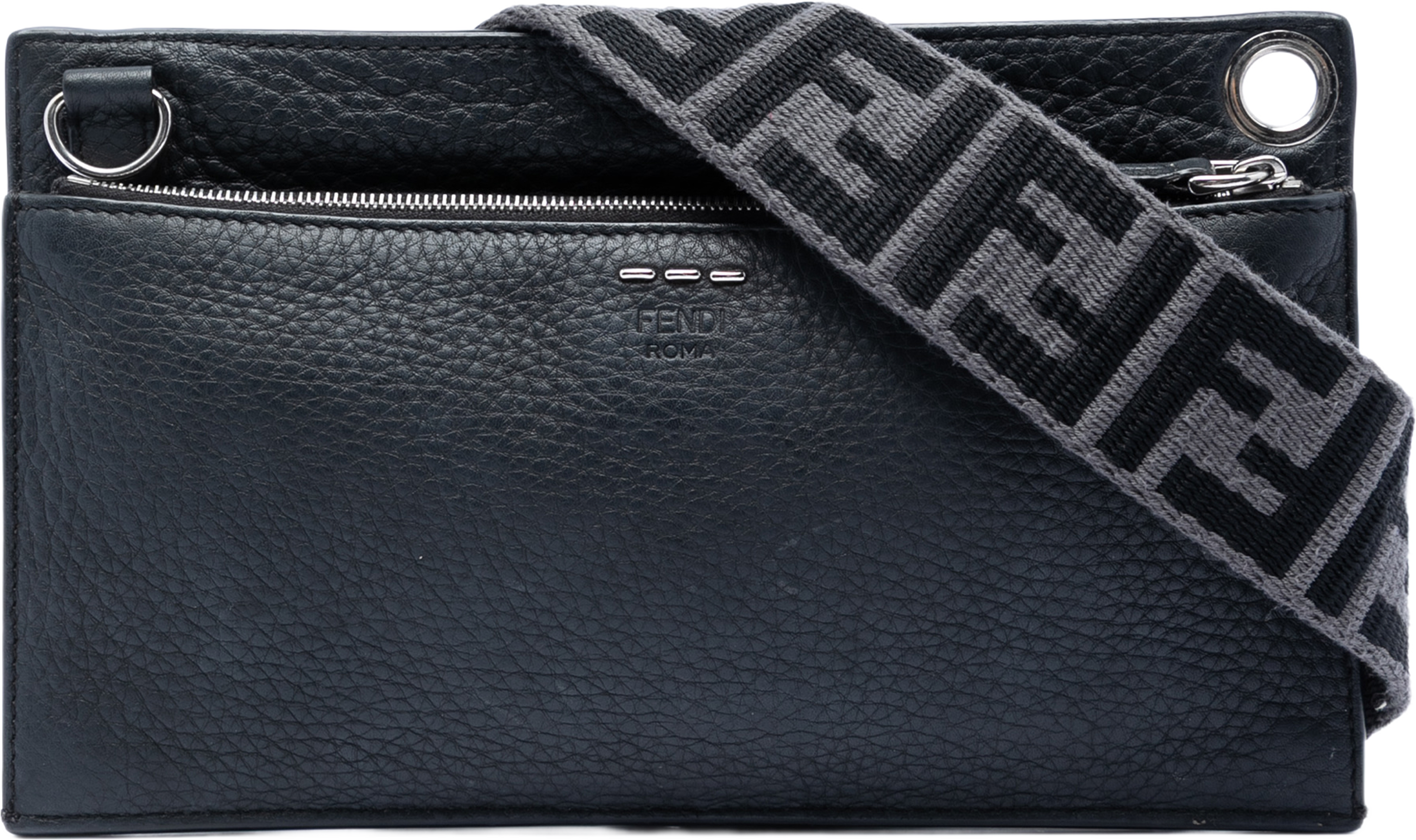 Fendi Calfskin Ff 1974 Flat Pouch Crossbody, från Luxclusif, i färgen black. Klicka för att öppna bilden i stort format