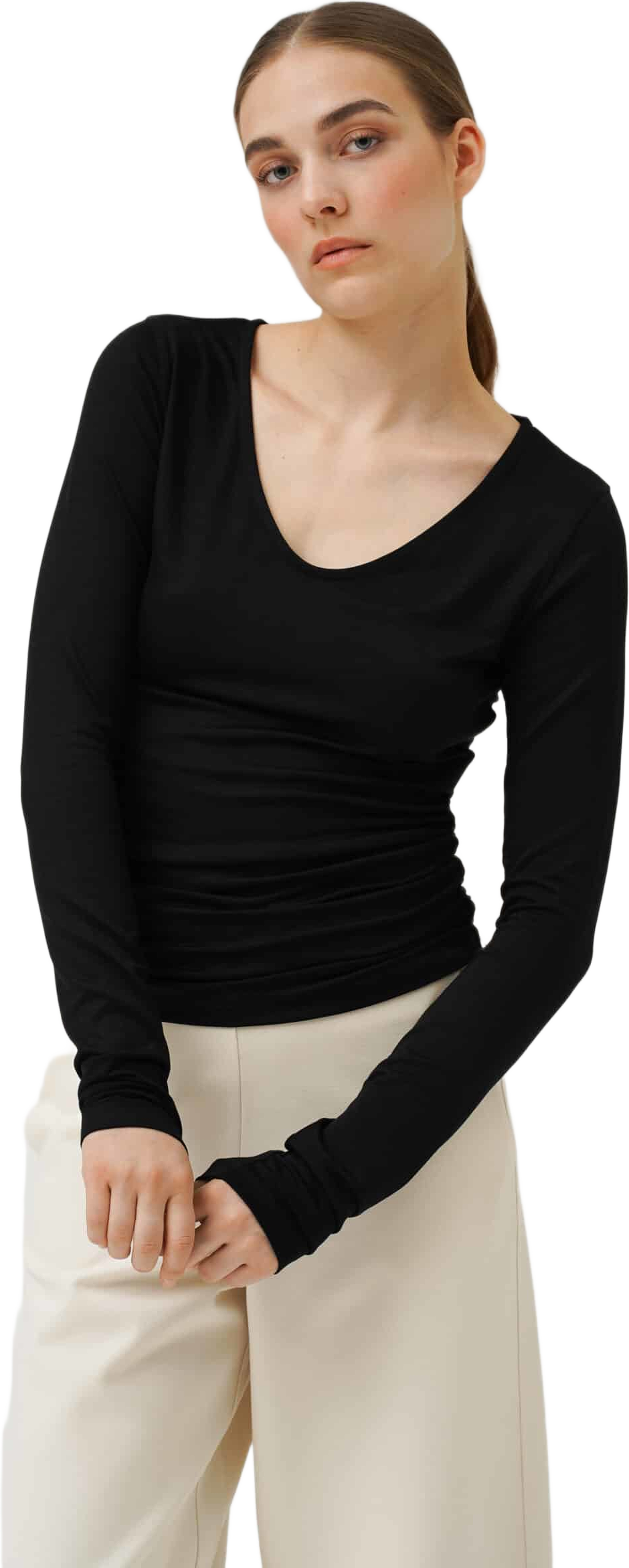 Bay Top - Black, från Residus, i färgen black. Klicka för att öppna bilden i stort format