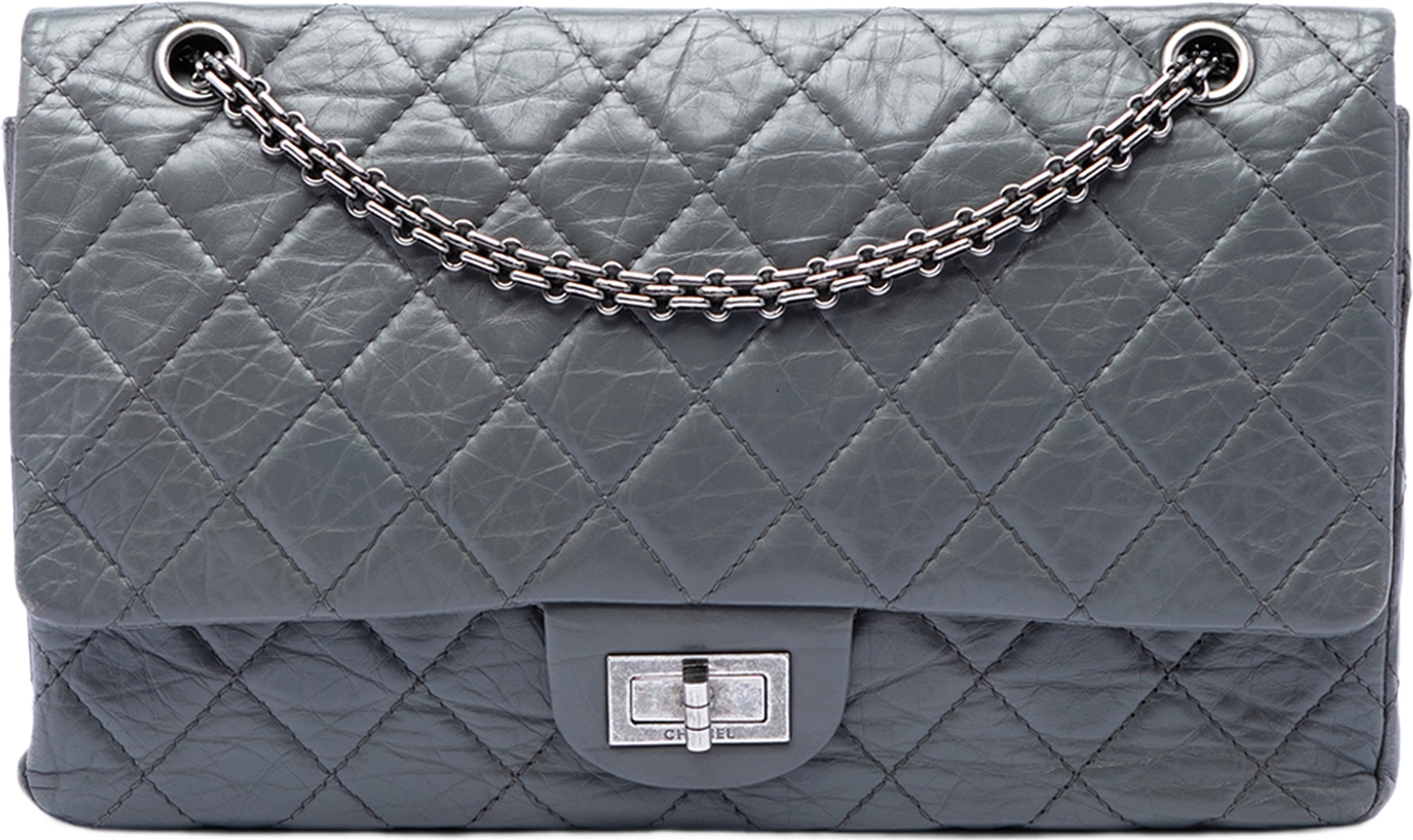 Chanel Quilted Aged Calfskin Reissue 2.55 Double Flap 227, från Luxclusif, i färgen grå. Klicka för att öppna bilden i stort format