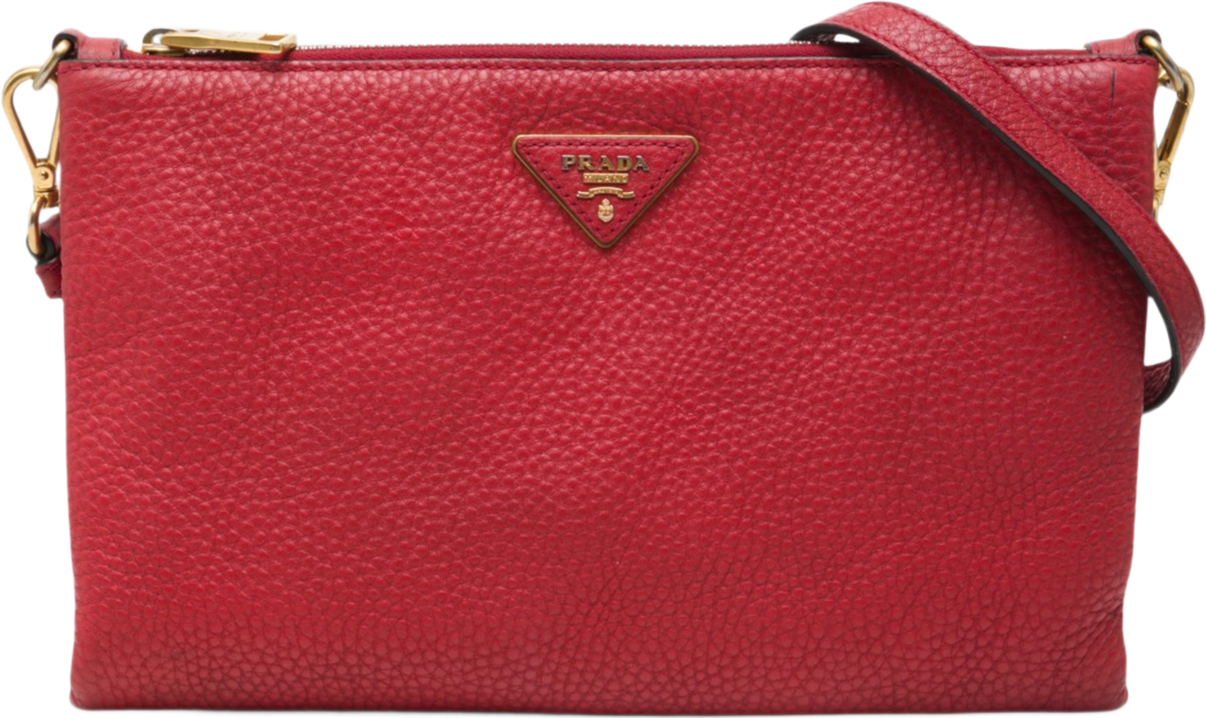 Prada Vitello Daino Crossbody, från Luxclusif, i färgen röd. Klicka för att öppna bilden i stort format