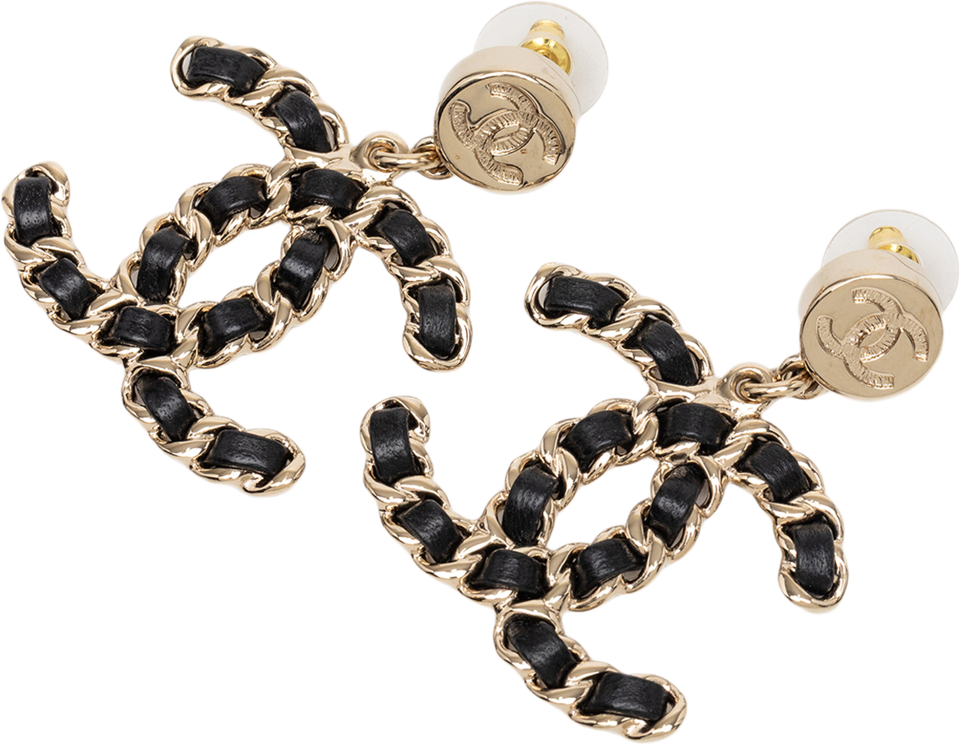 Chanel Cc Gold Plated Leather Woven Chain Push Back Earrings, från Luxclusif, i färgen light gold. Klicka för att öppna bilden i stort format