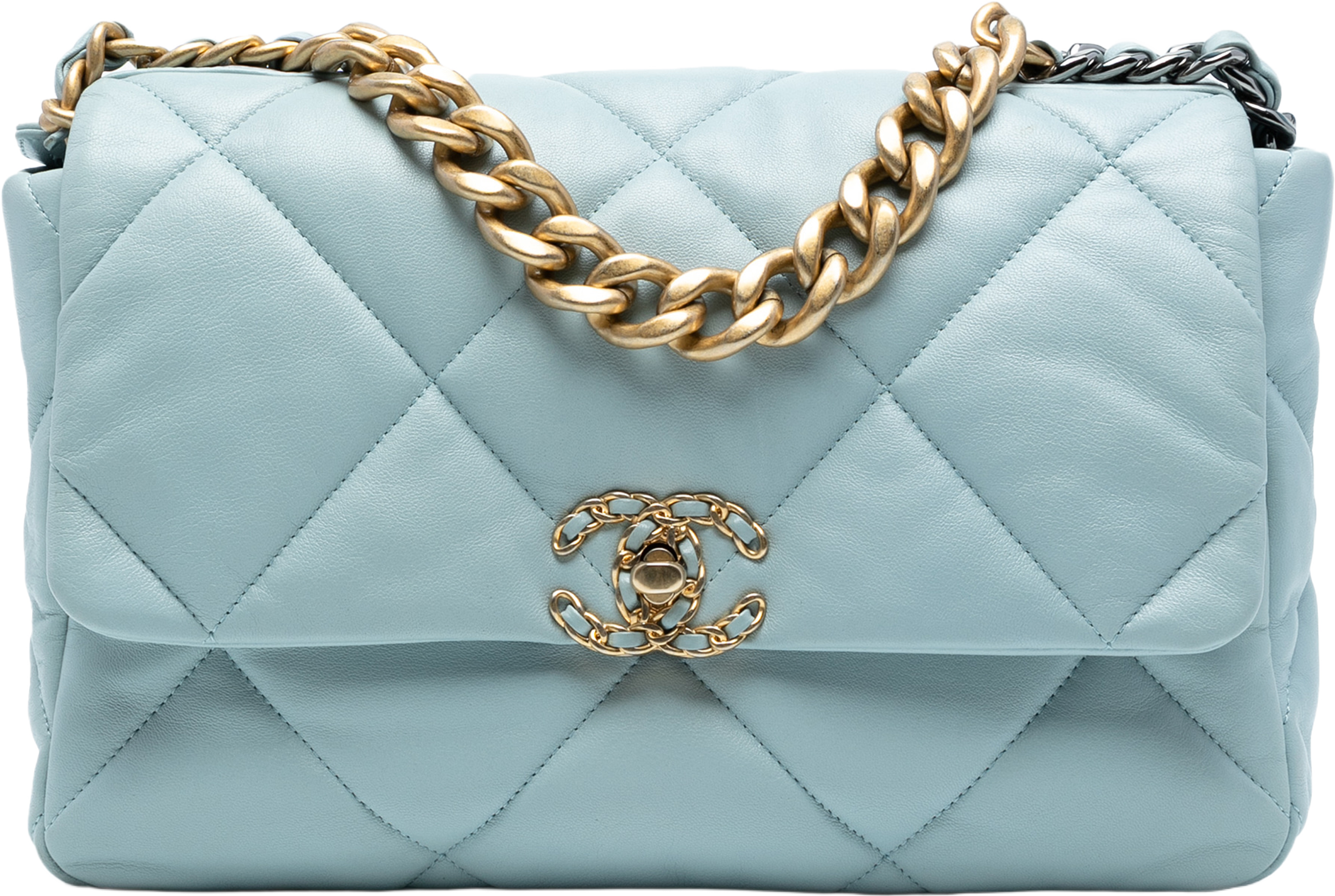 Chanel Large Lambskin 19 Flap, från Luxclusif, i färgen light blue. Klicka för att öppna bilden i stort format