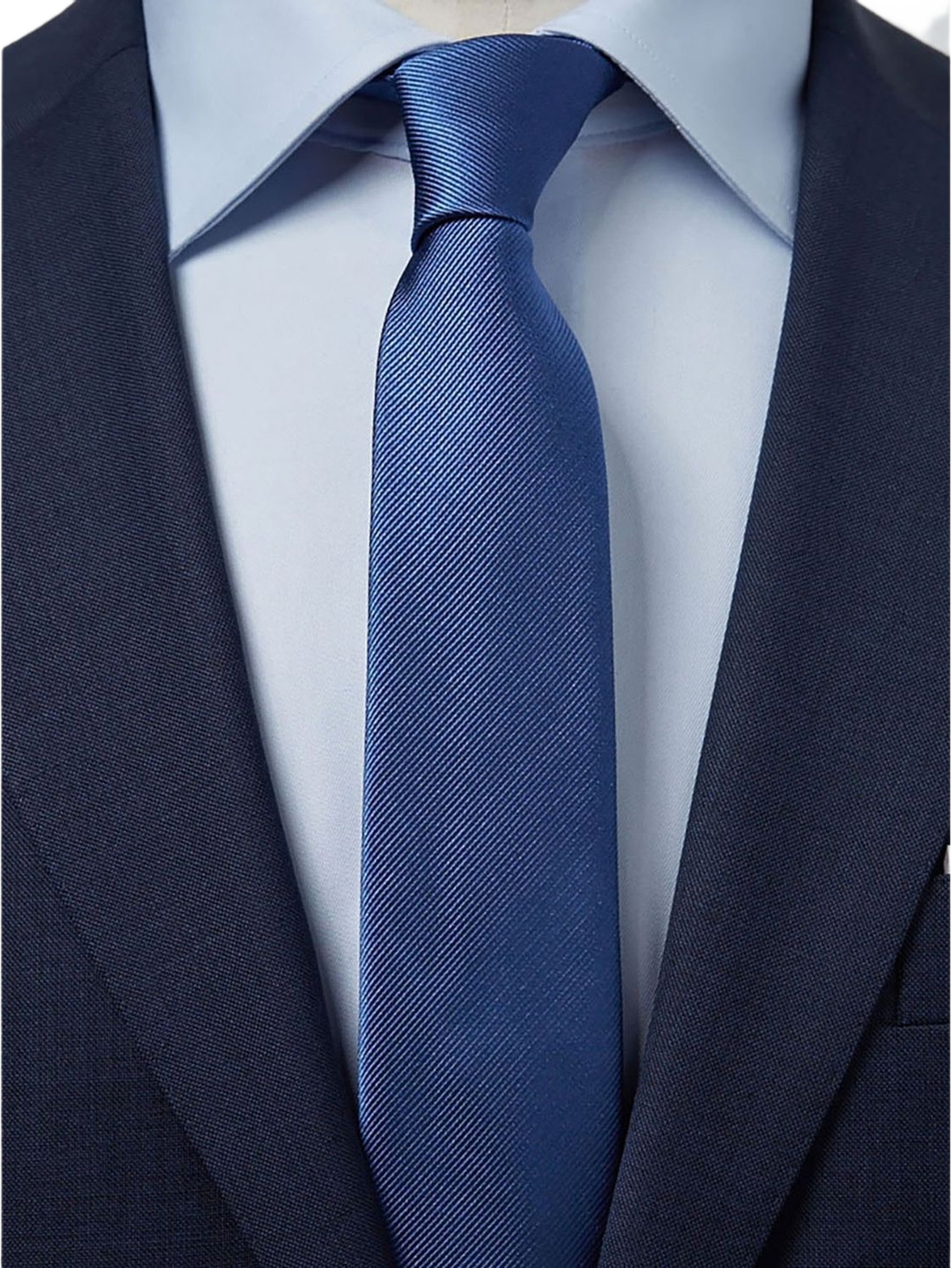 Tie Plain