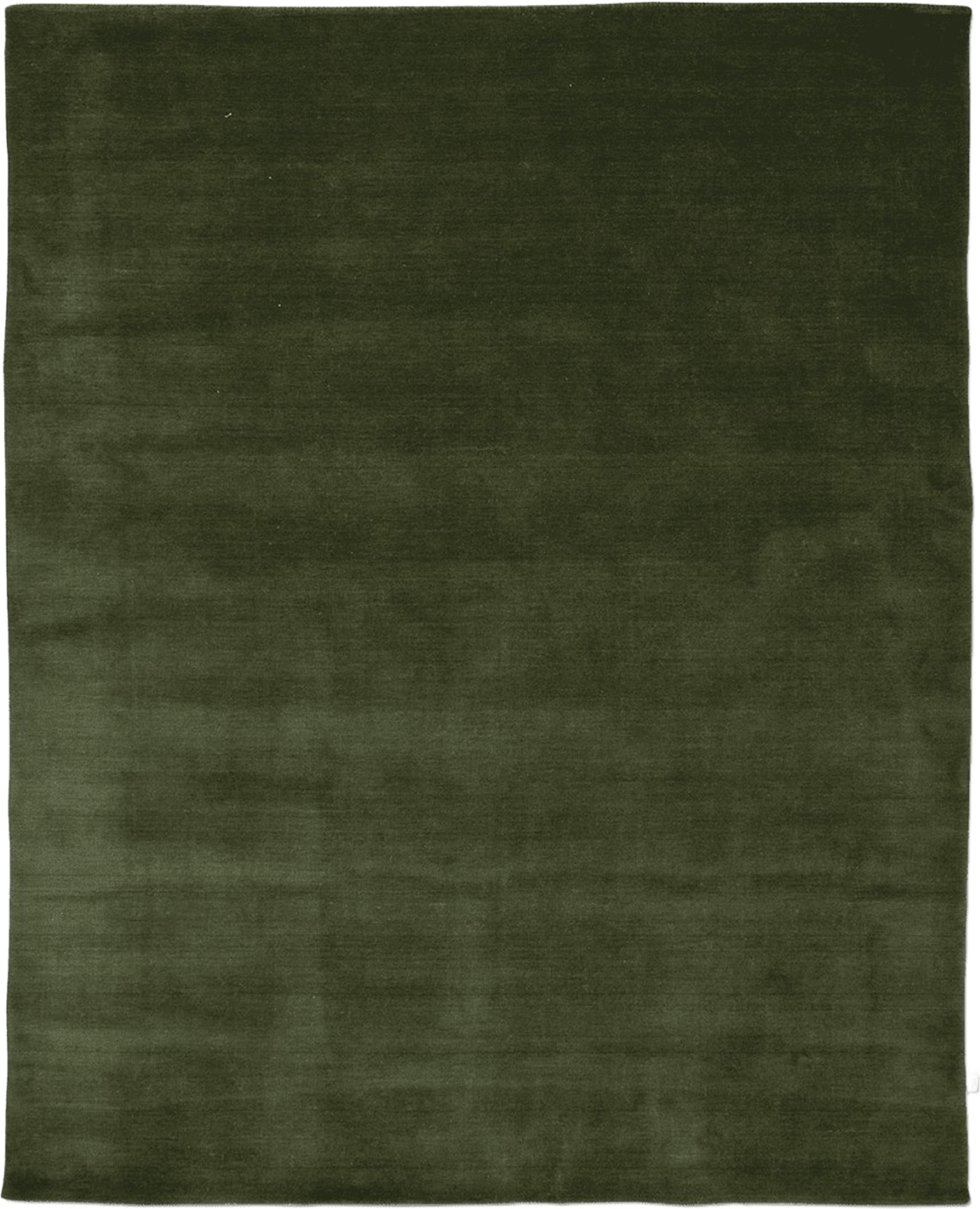 Solid 200x300 cm, från Classic Collection, i färgen skogsgrön. Klicka för att öppna bilden i stort format