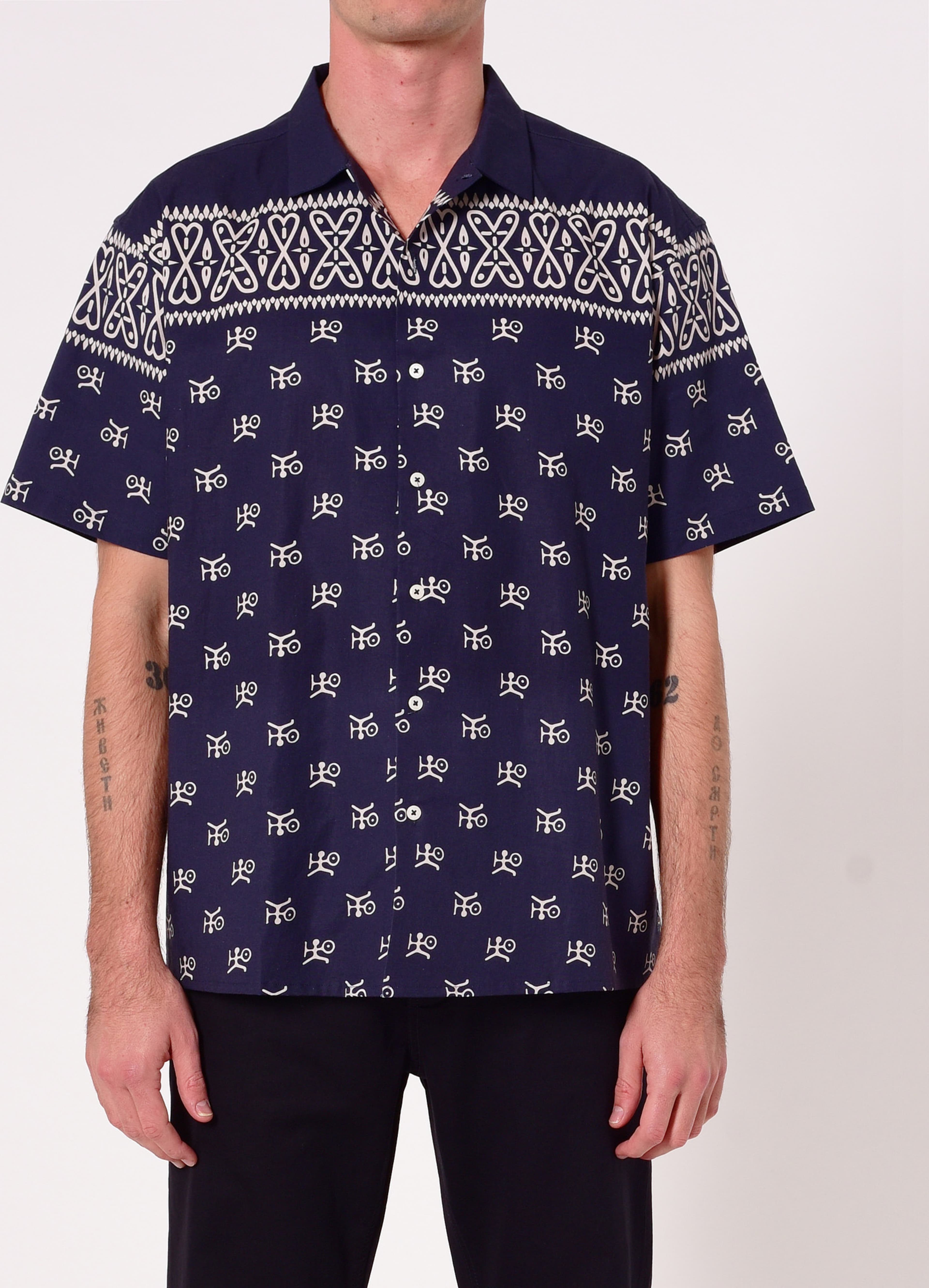 Scarf Print Ss Shirtindigo