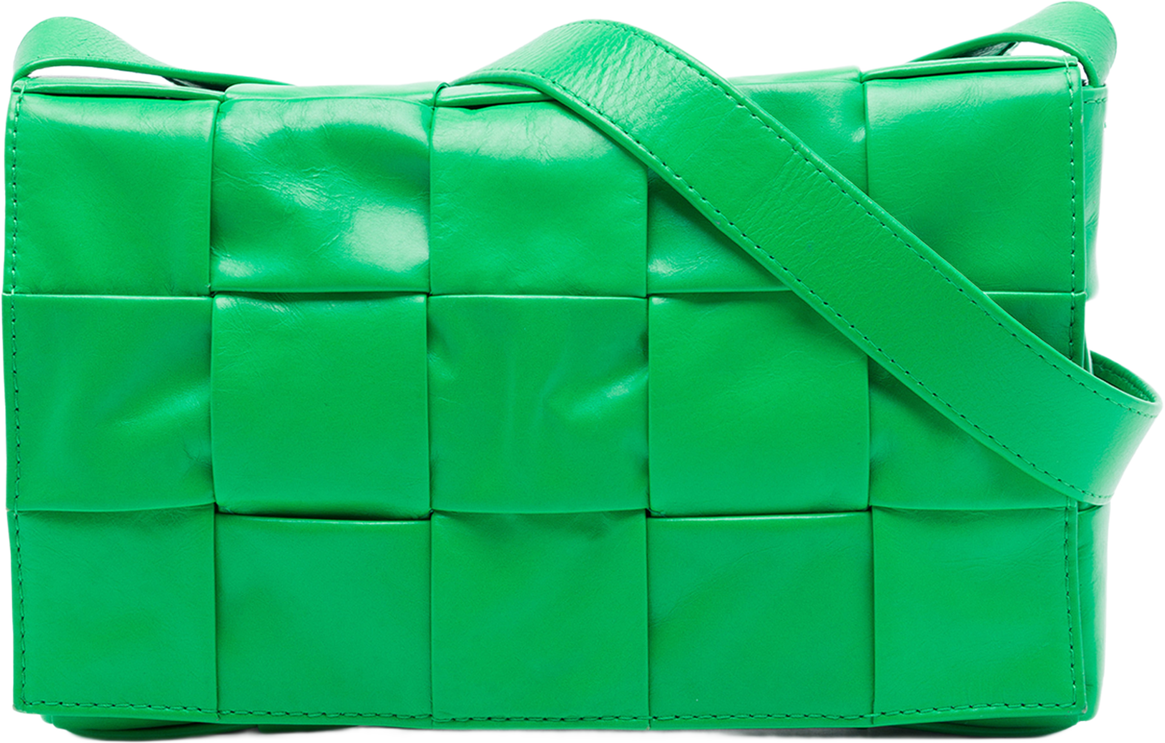 Bottega Veneta Nappa Intrecciato Cassette Crossbody, från Luxclusif, i färgen grön. Klicka för att öppna bilden i stort format