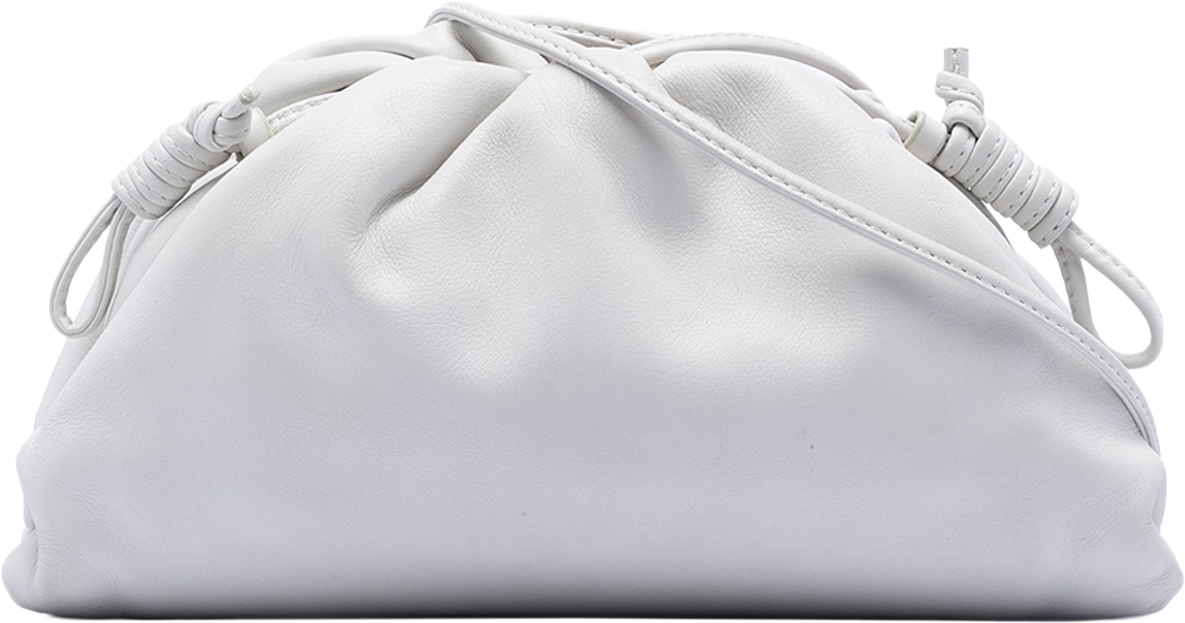 Bottega Veneta Lambskin The Mini Pouch Crossbody, från Luxclusif, i färgen white. Klicka för att öppna bilden i stort format
