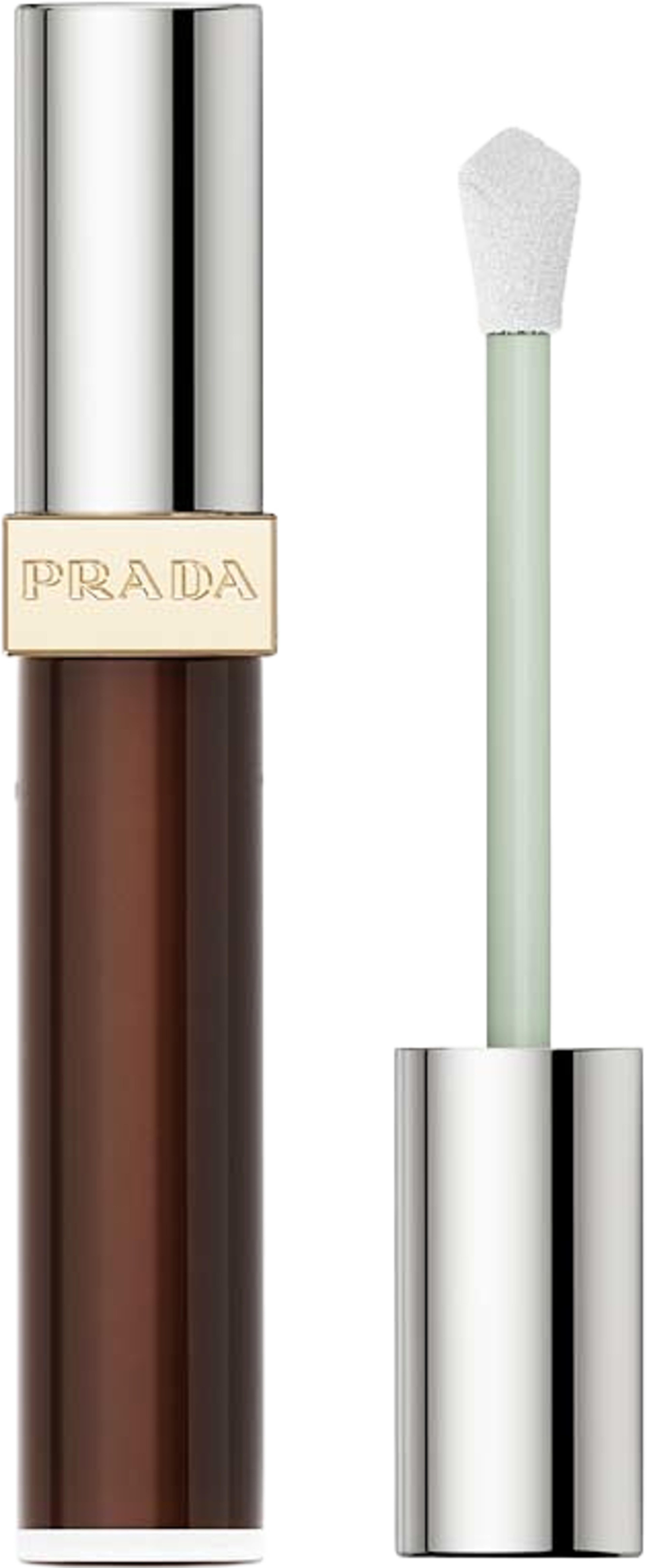 Conceal Concealer, från Prada, i färgen Dc9.5. Klicka för att öppna bilden i stort format