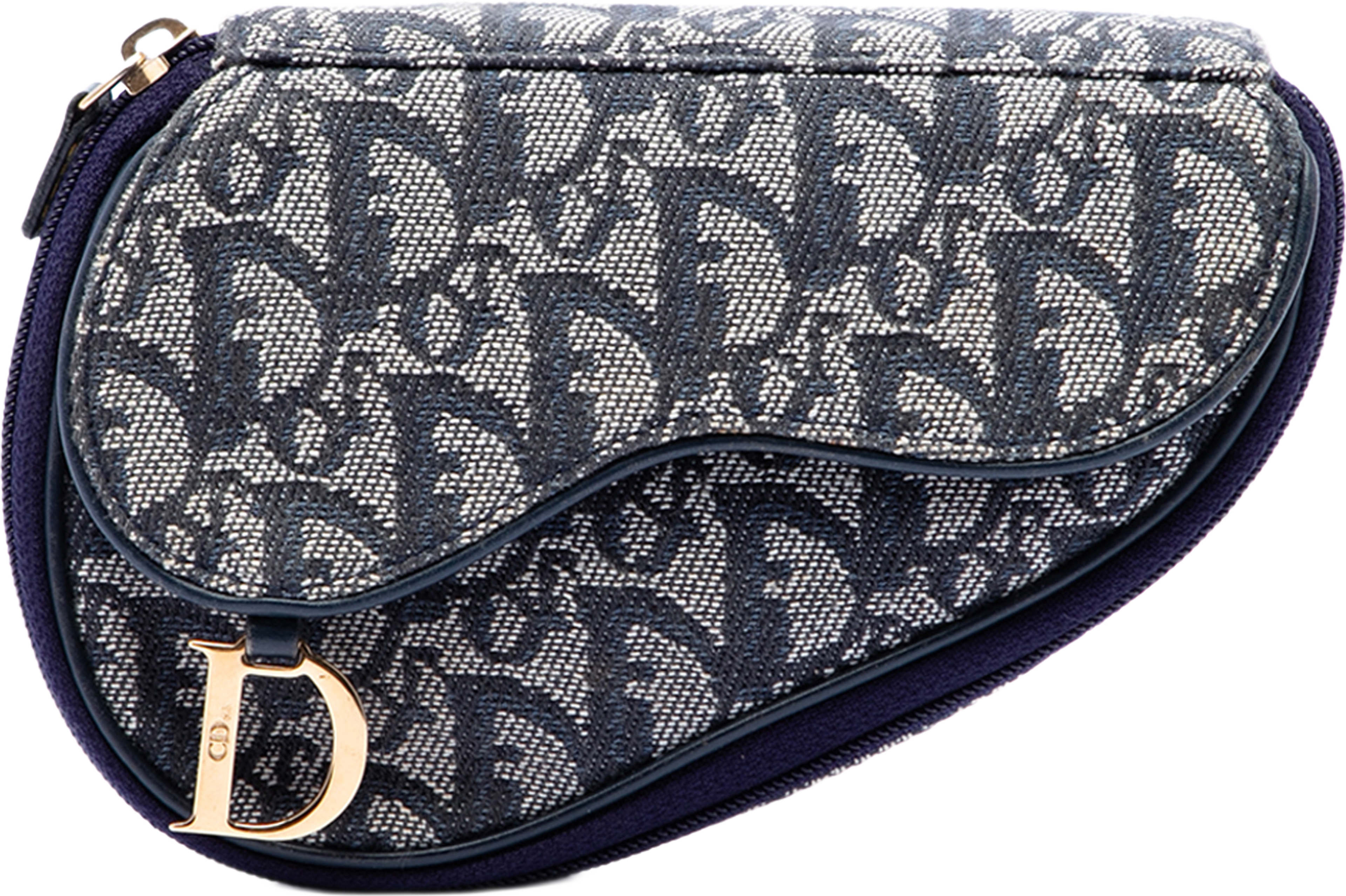 Dior Diorissimo Canvas Saddle Pouch, från Luxclusif, i färgen navy. Klicka för att öppna bilden i stort format