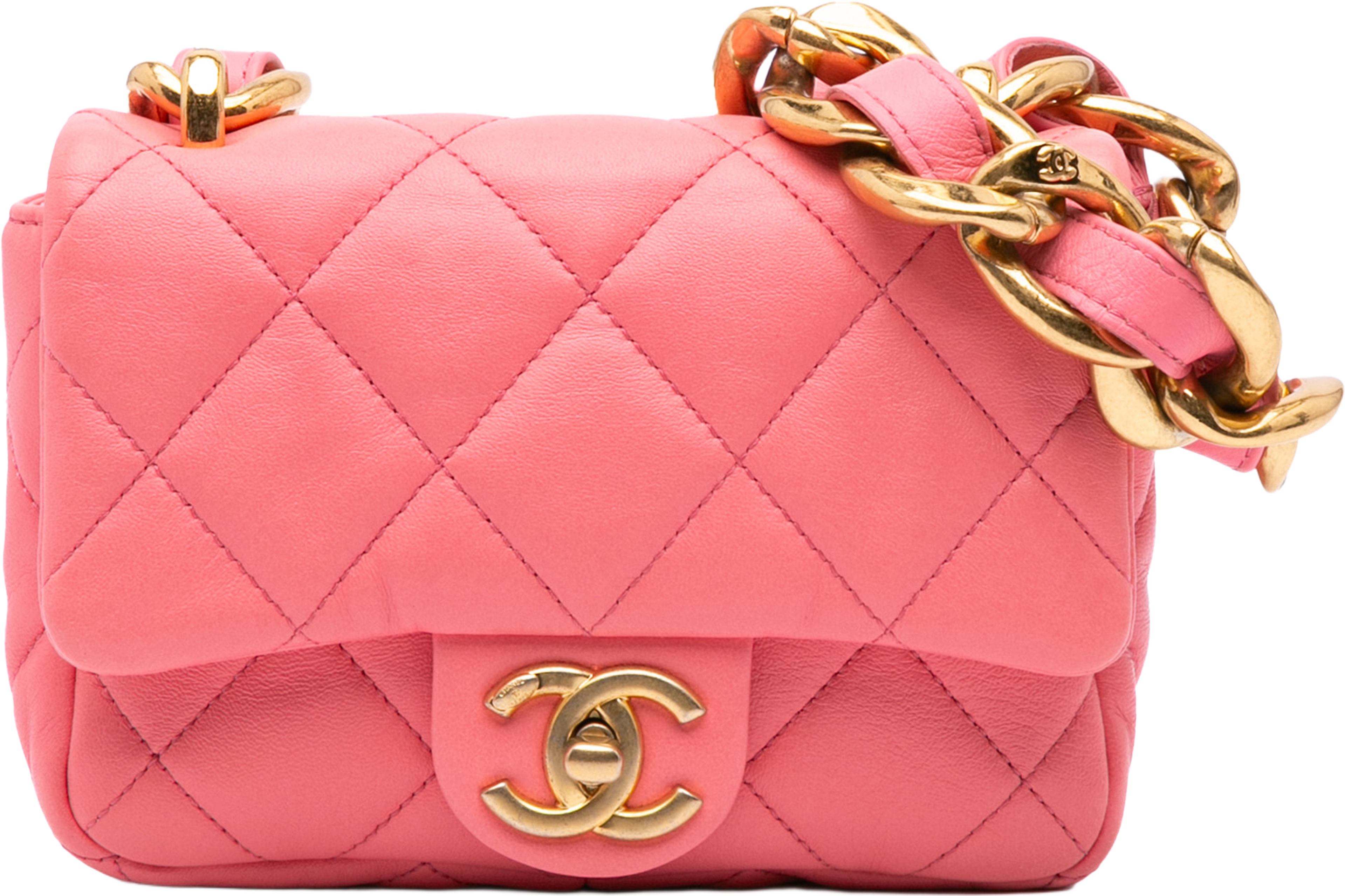 Chanel Mini Quilted Lambskin Funky Town Flap, från Luxclusif, i färgen pink. Klicka för att öppna bilden i stort format