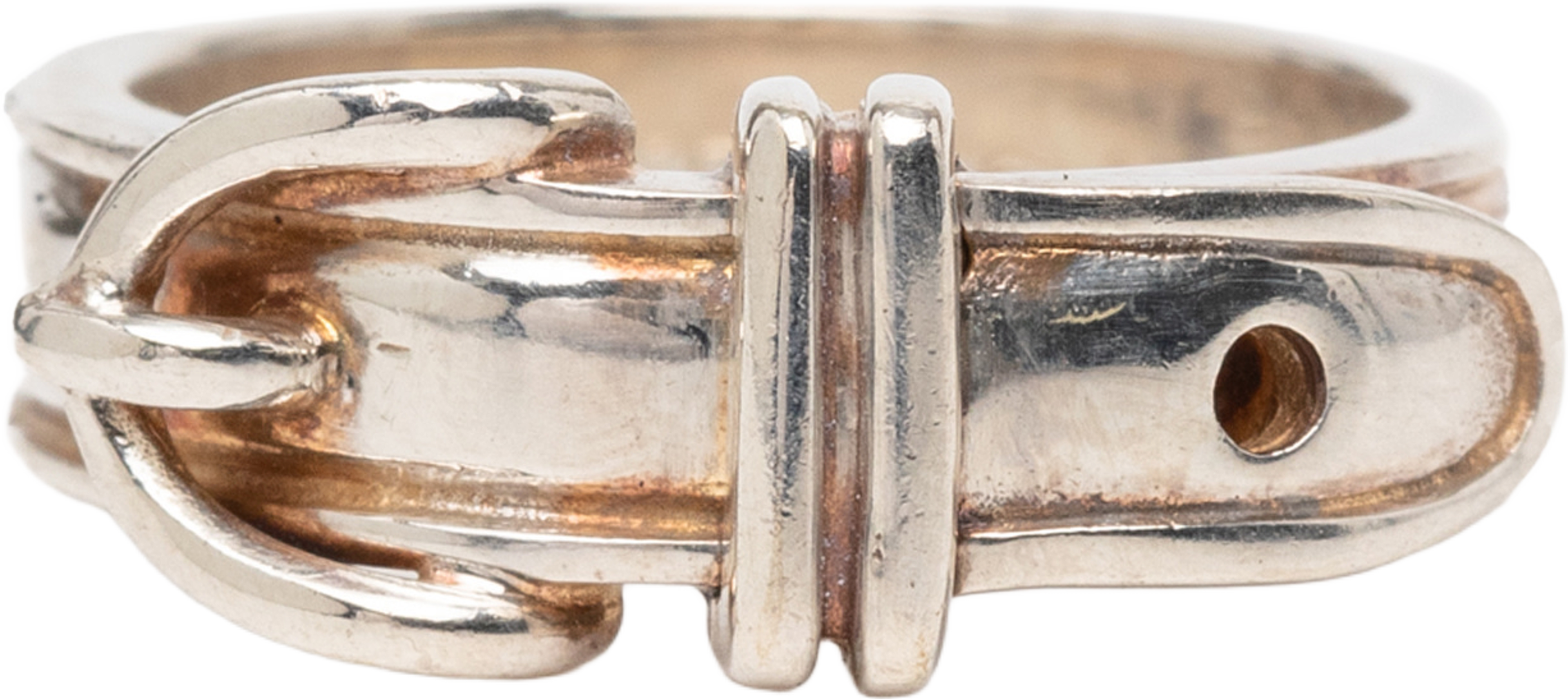 Hermès Sterling Silver Ceinture Buckle Ring, från Luxclusif, i färgen silver. Klicka för att öppna bilden i stort format