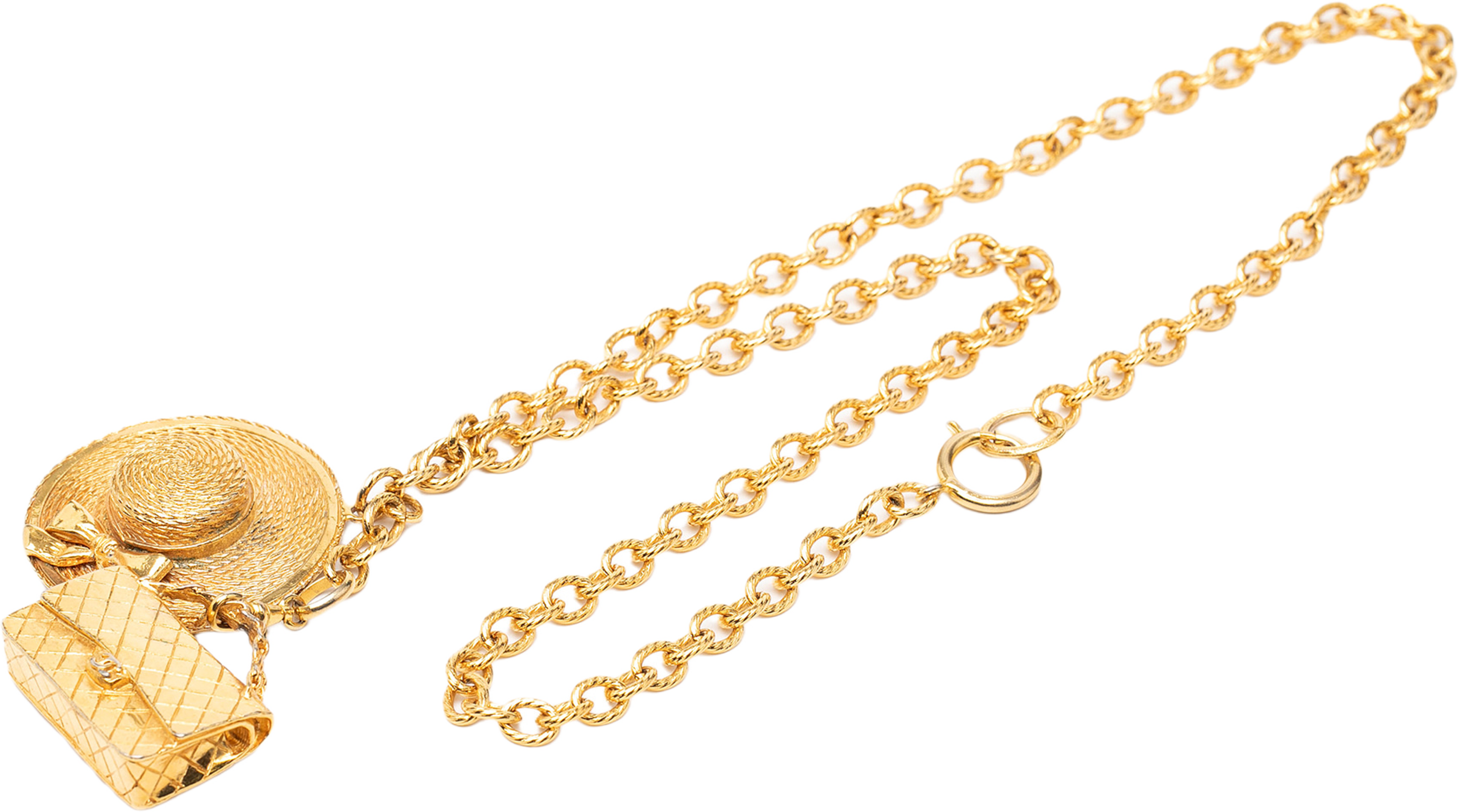 Chanel Gold Plated Flap Bag And Hat Pendant Necklace, från Luxclusif, i färgen gold. Klicka för att öppna bilden i stort format