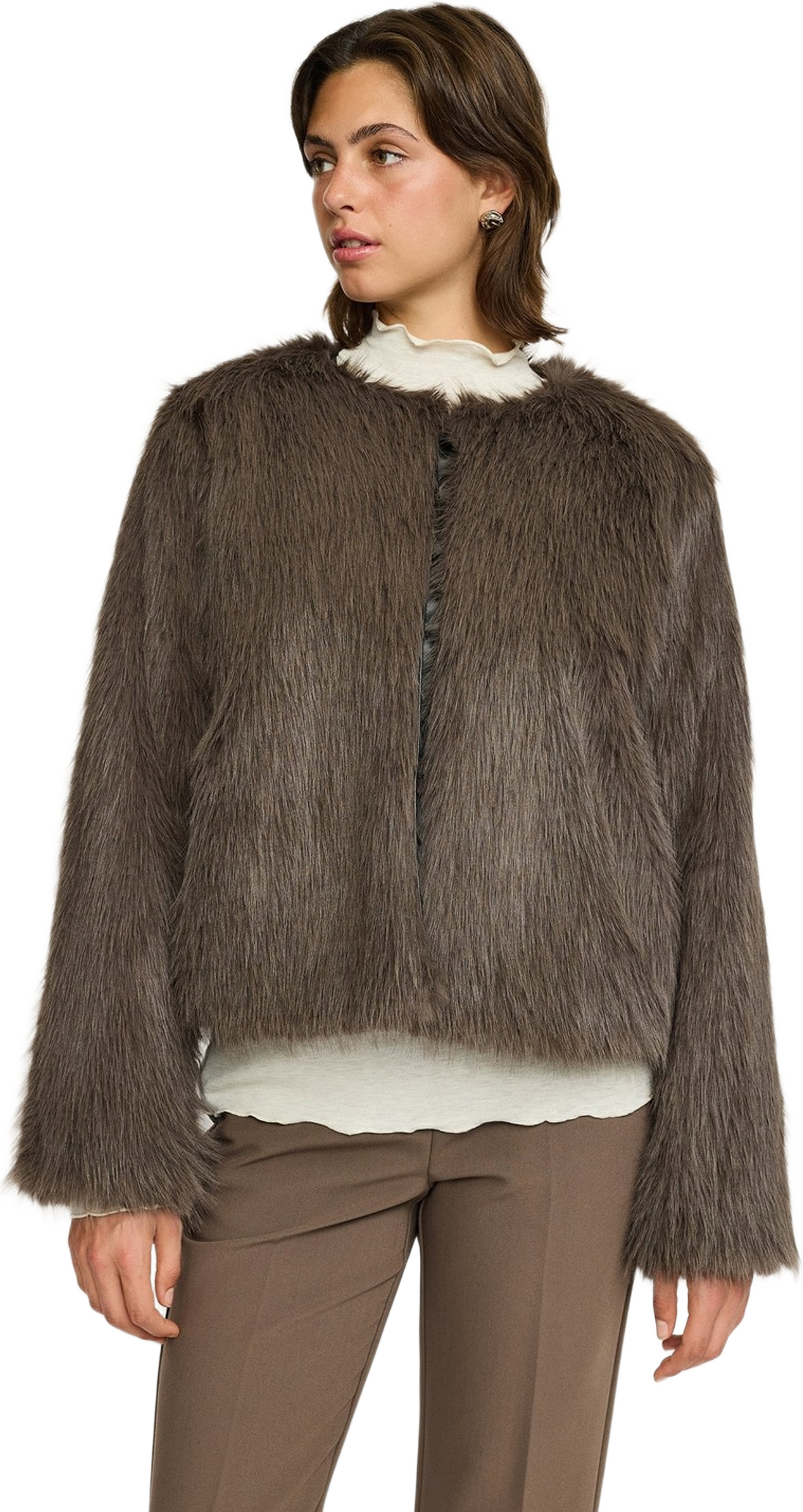 Srestelle Faux Fur Jacket - Falcon, från Soft Rebels, i färgen falcon. Klicka för att öppna bilden i stort format