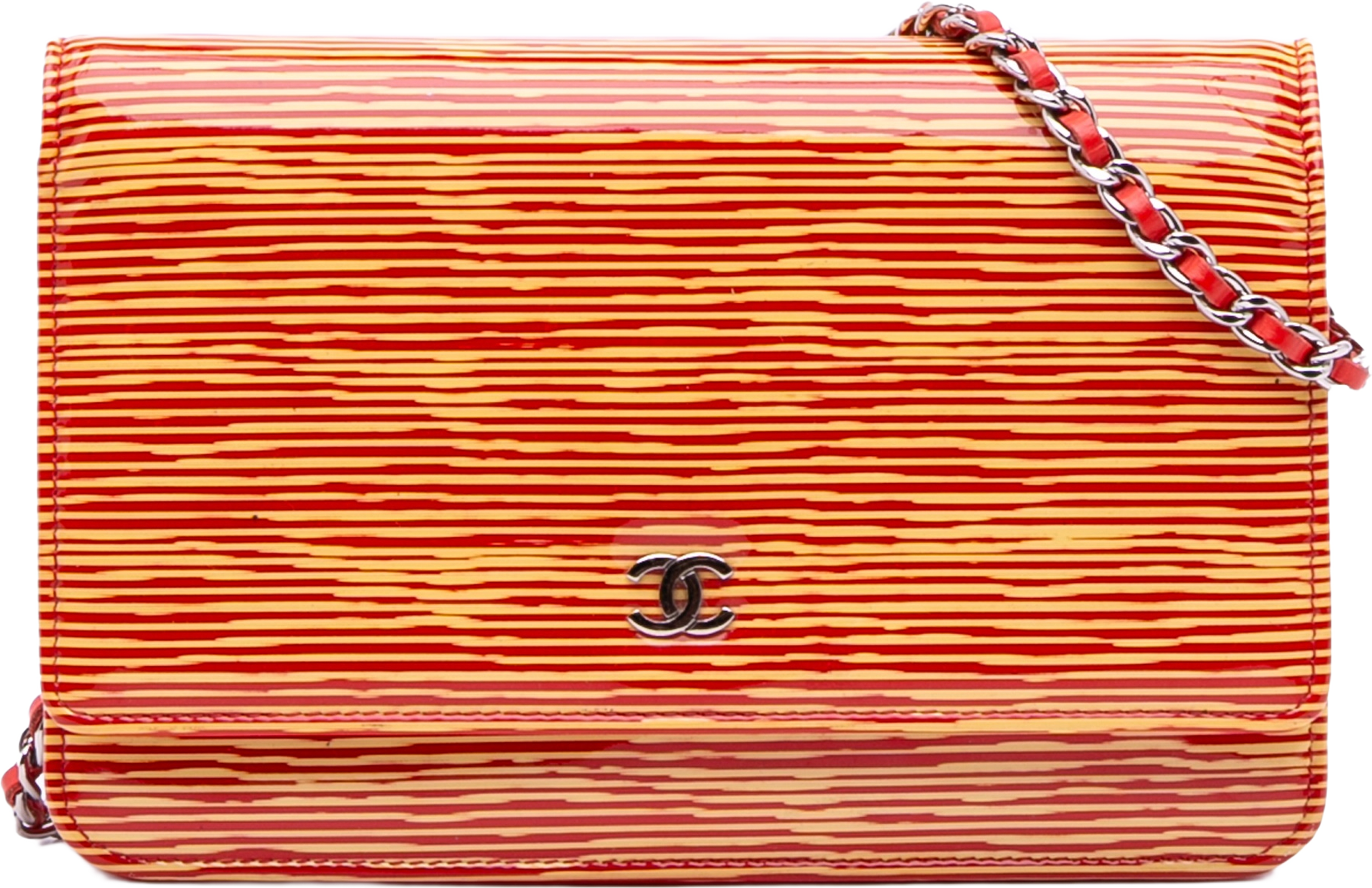 Chanel Patent Striped Wallet On Chain, från Luxclusif, i färgen orange. Klicka för att öppna bilden i stort format