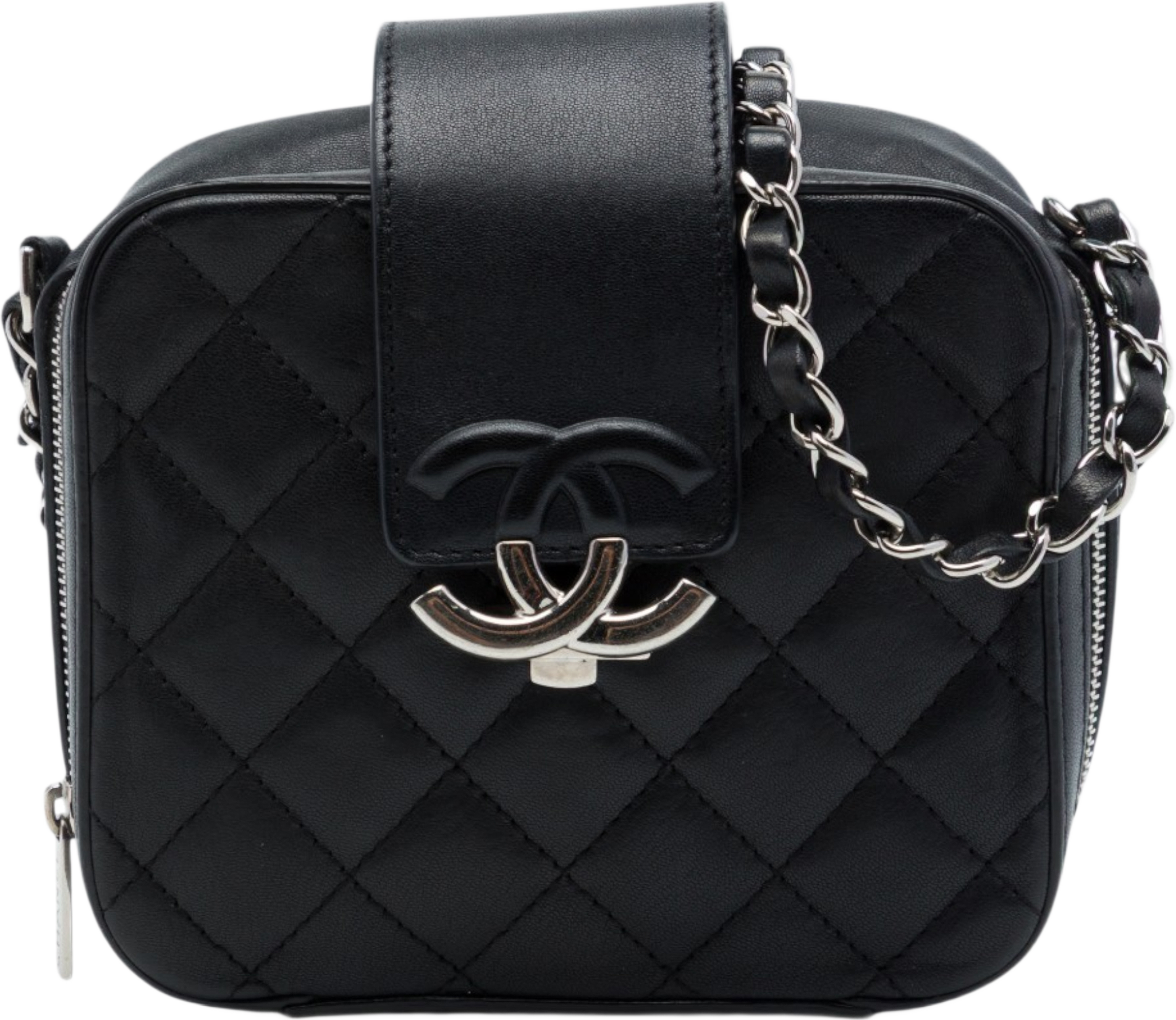 Chanel Mini Quilted Lambskin Cc Box Camera Bag, från Luxclusif, i färgen svart. Klicka för att öppna bilden i stort format