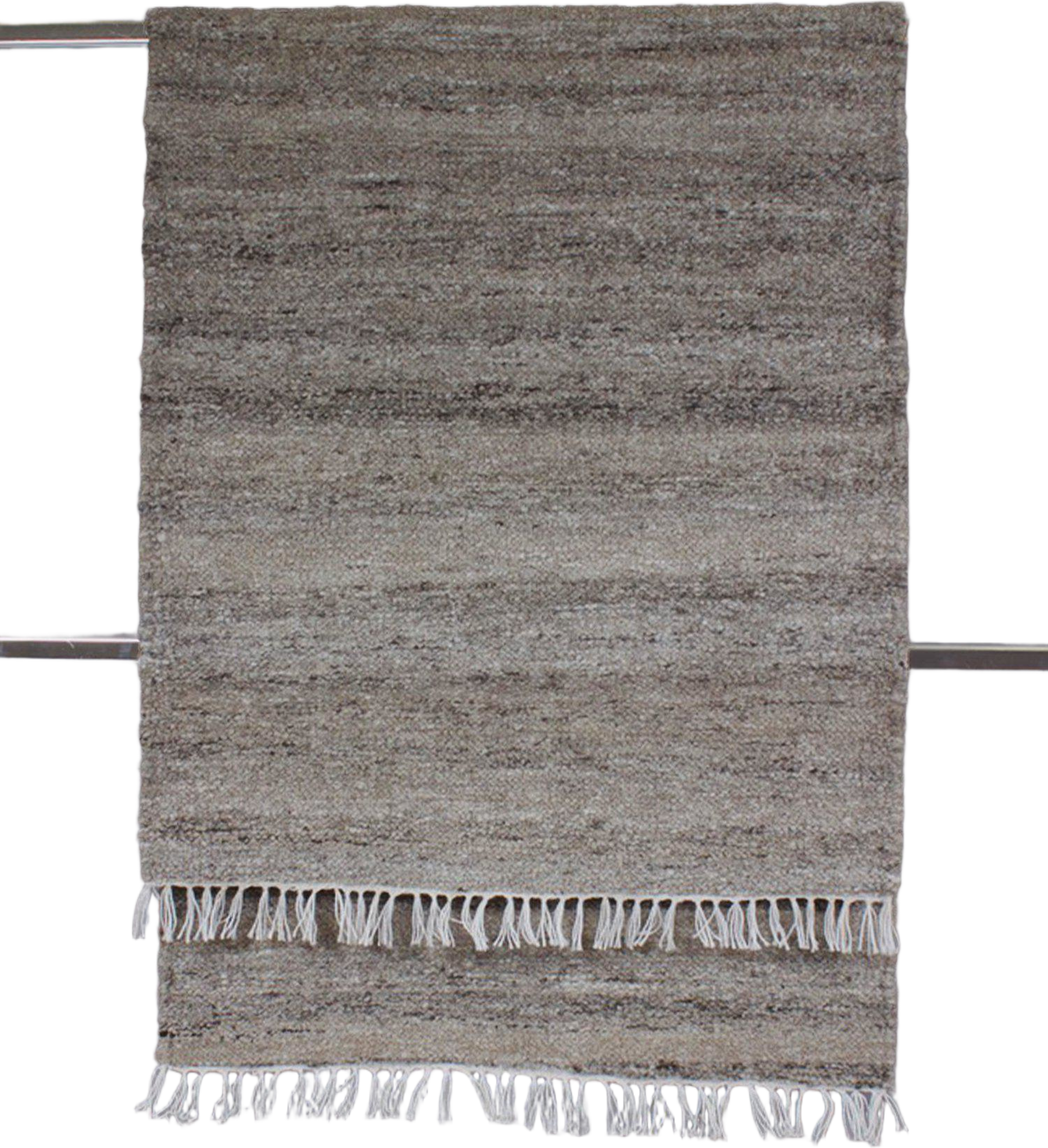 Leon Matta, från Svanefors, i färgen brun. Klicka för att öppna bilden i stort format