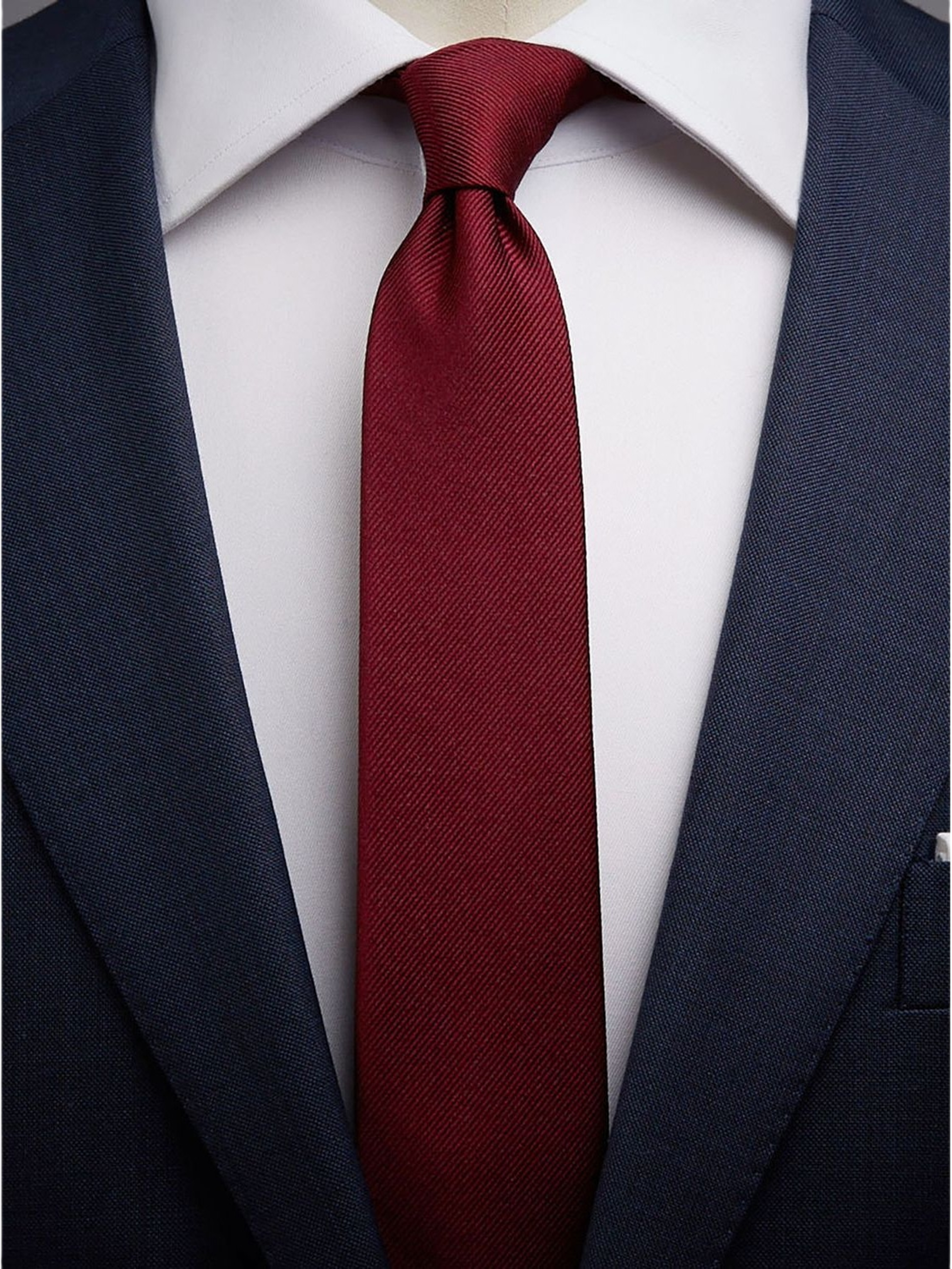 Tie Plain