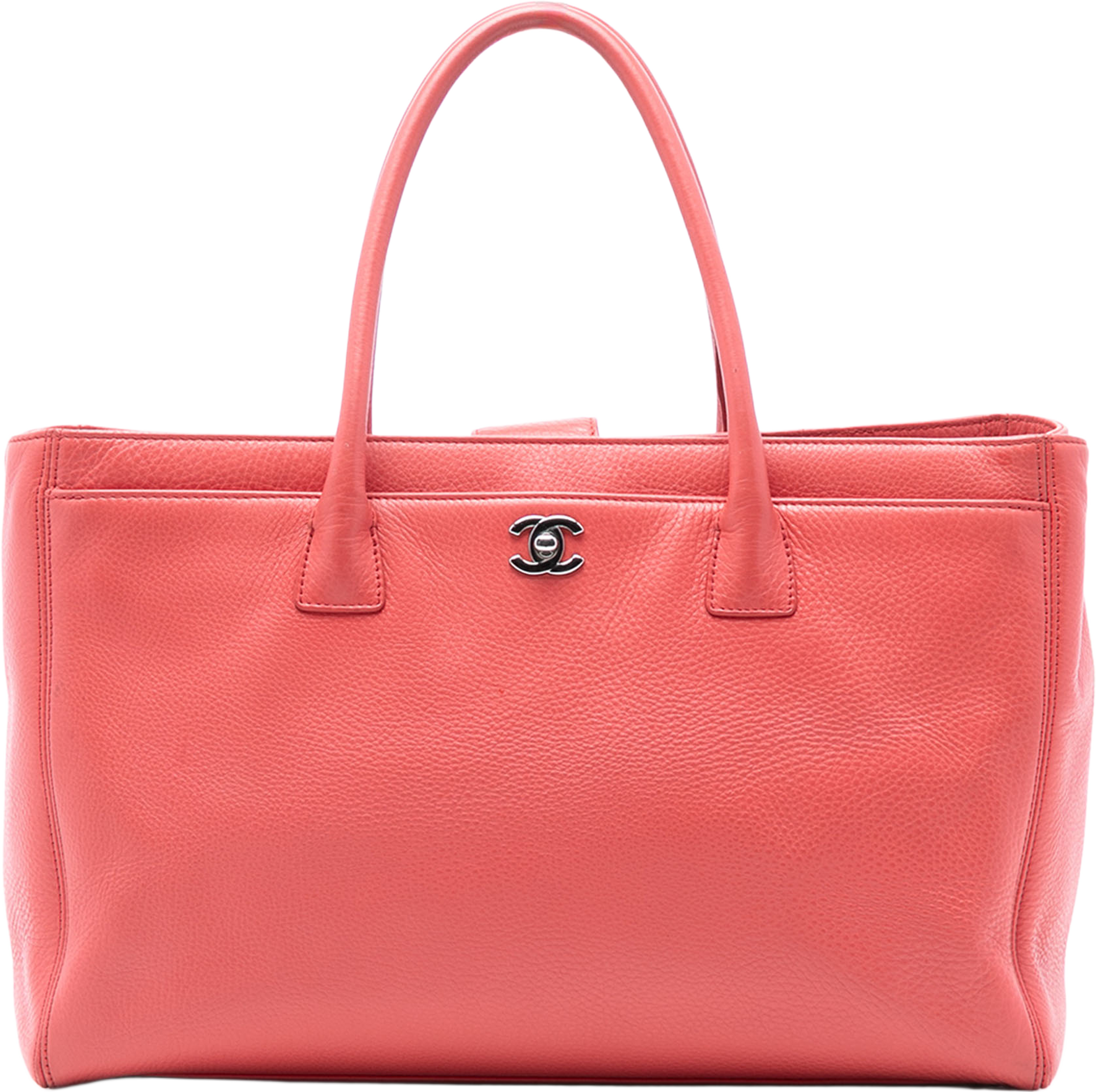 Chanel Medium Calfskin Executive Cerf Tote, från Luxclusif, i färgen blush. Klicka för att öppna bilden i stort format