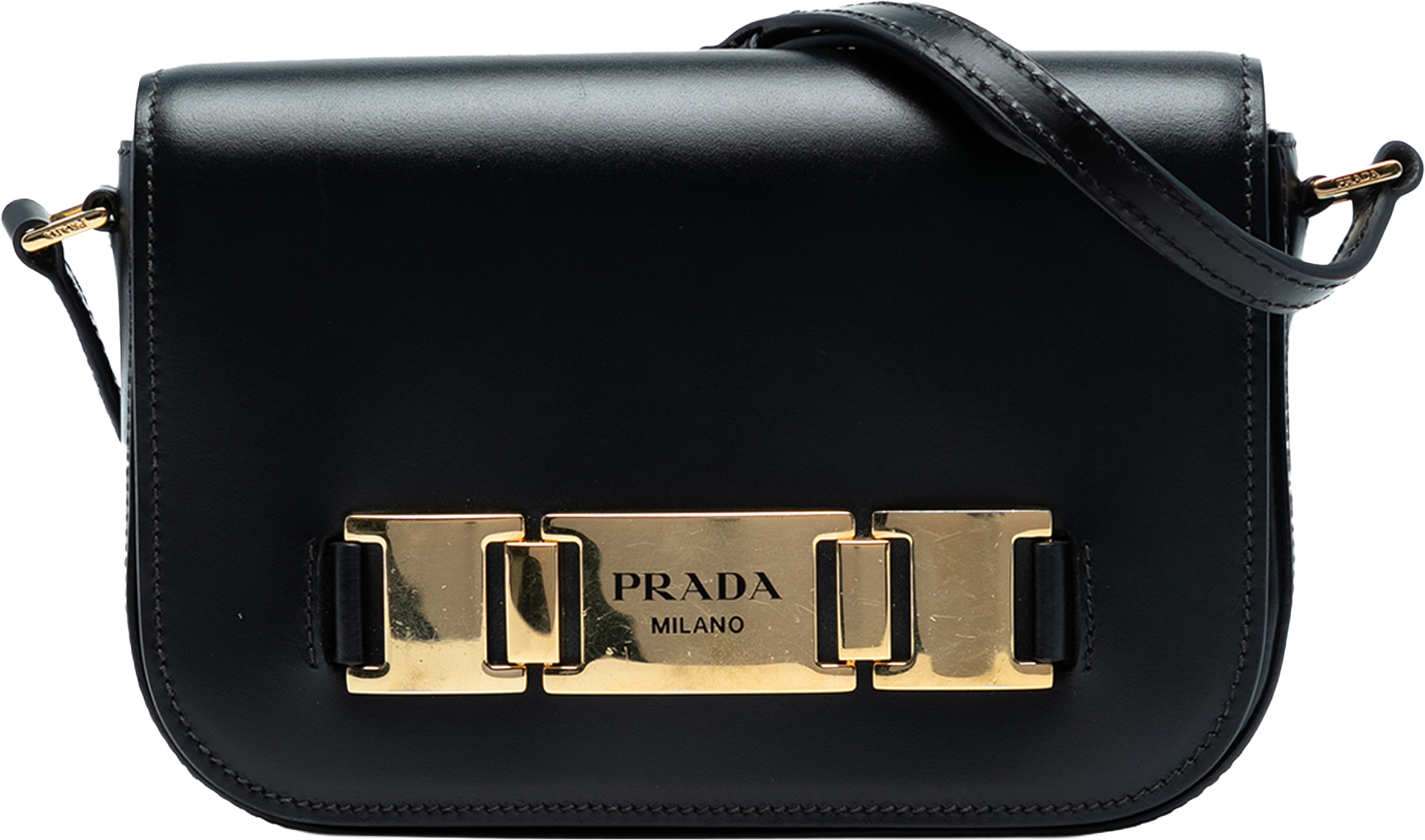 Prada City Calf Flap Crossbody, från Luxclusif, i färgen black. Klicka för att öppna bilden i stort format