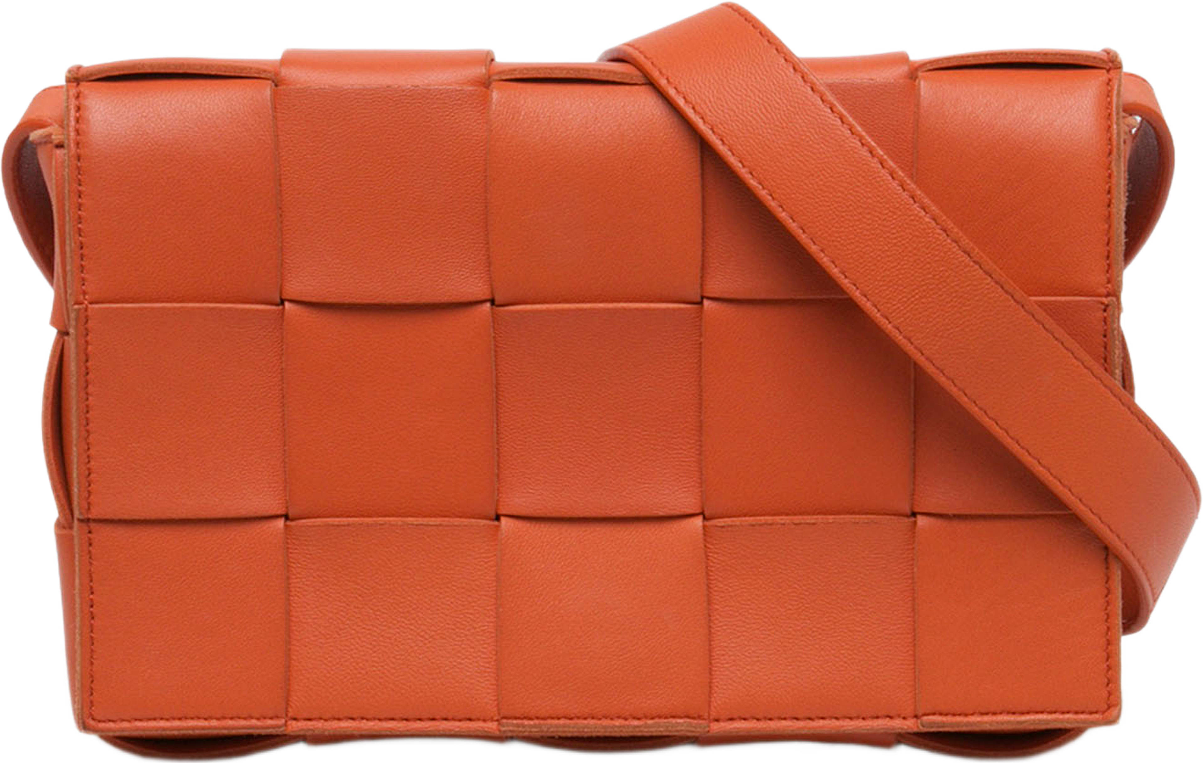 Bottega Veneta Small Nappa Intrecciato Cassette Crossbody, från Luxclusif, i färgen orange. Klicka för att öppna bilden i stort format