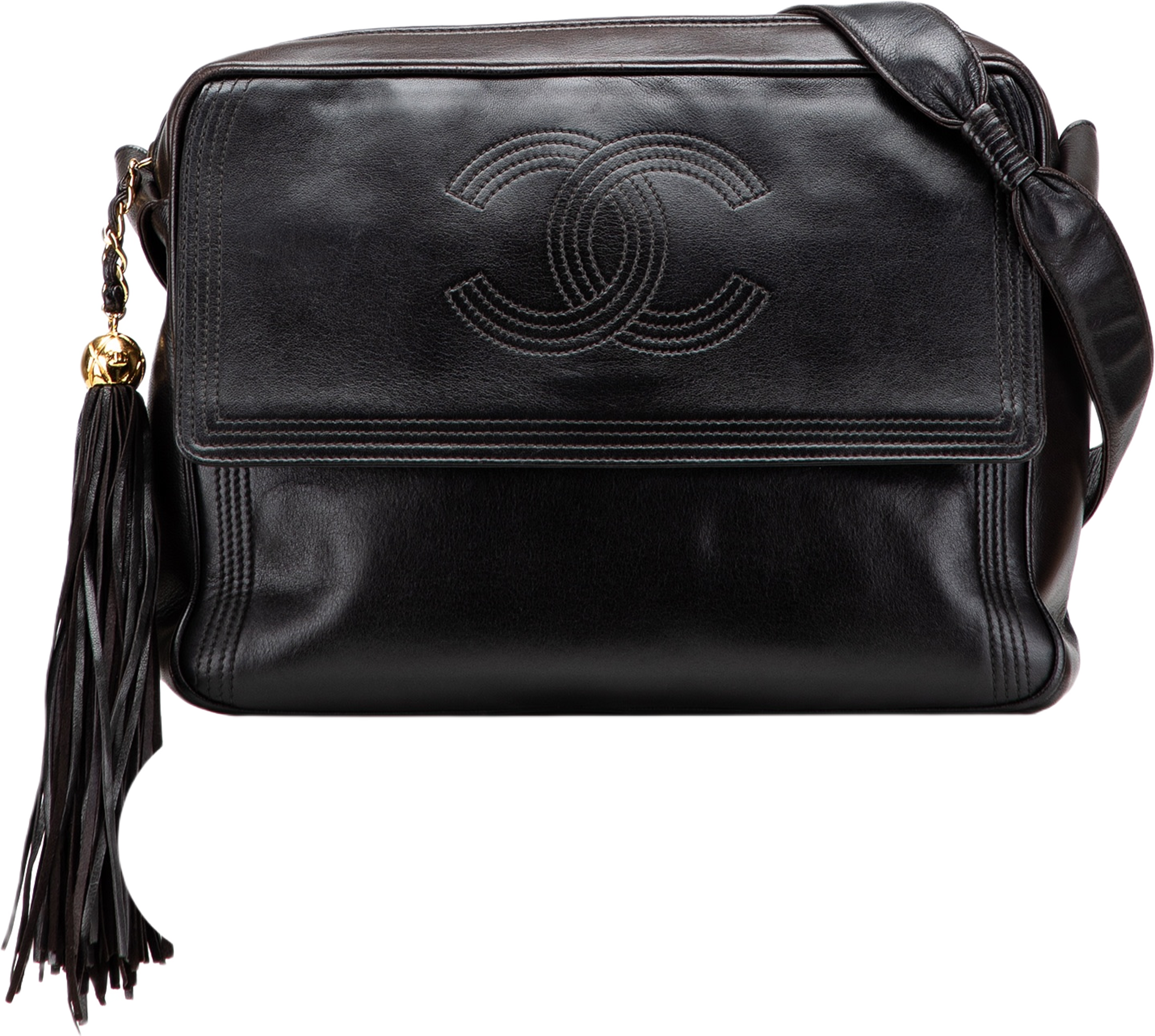 Chanel Cc Lambskin Flap Tassel Crossbody, från Luxclusif, i färgen black. Klicka för att öppna bilden i stort format