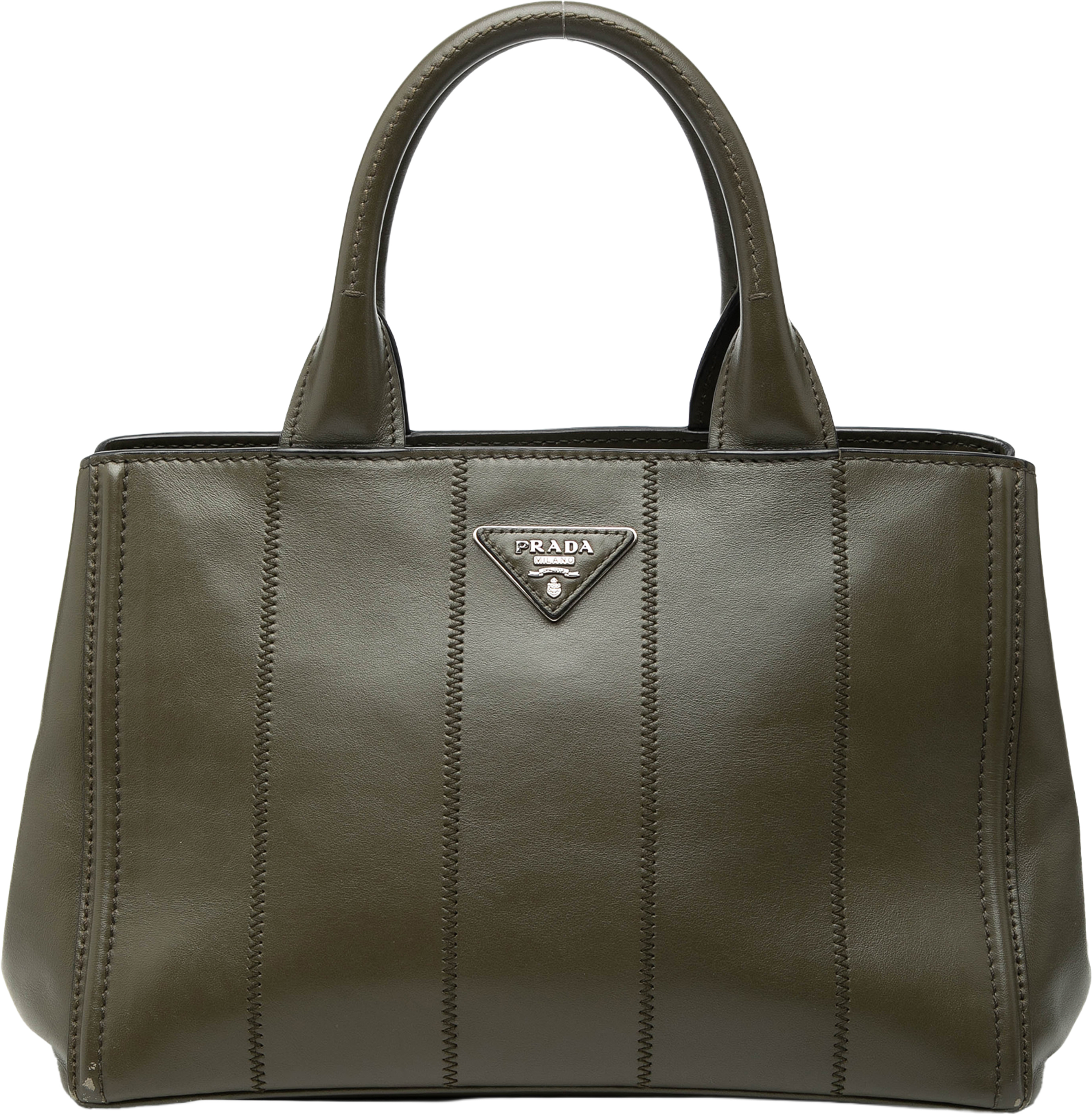 Prada Vitello Daino Vertical Stitched Top Handle Bag, från Luxclusif, i färgen olive green. Klicka för att öppna bilden i stort format