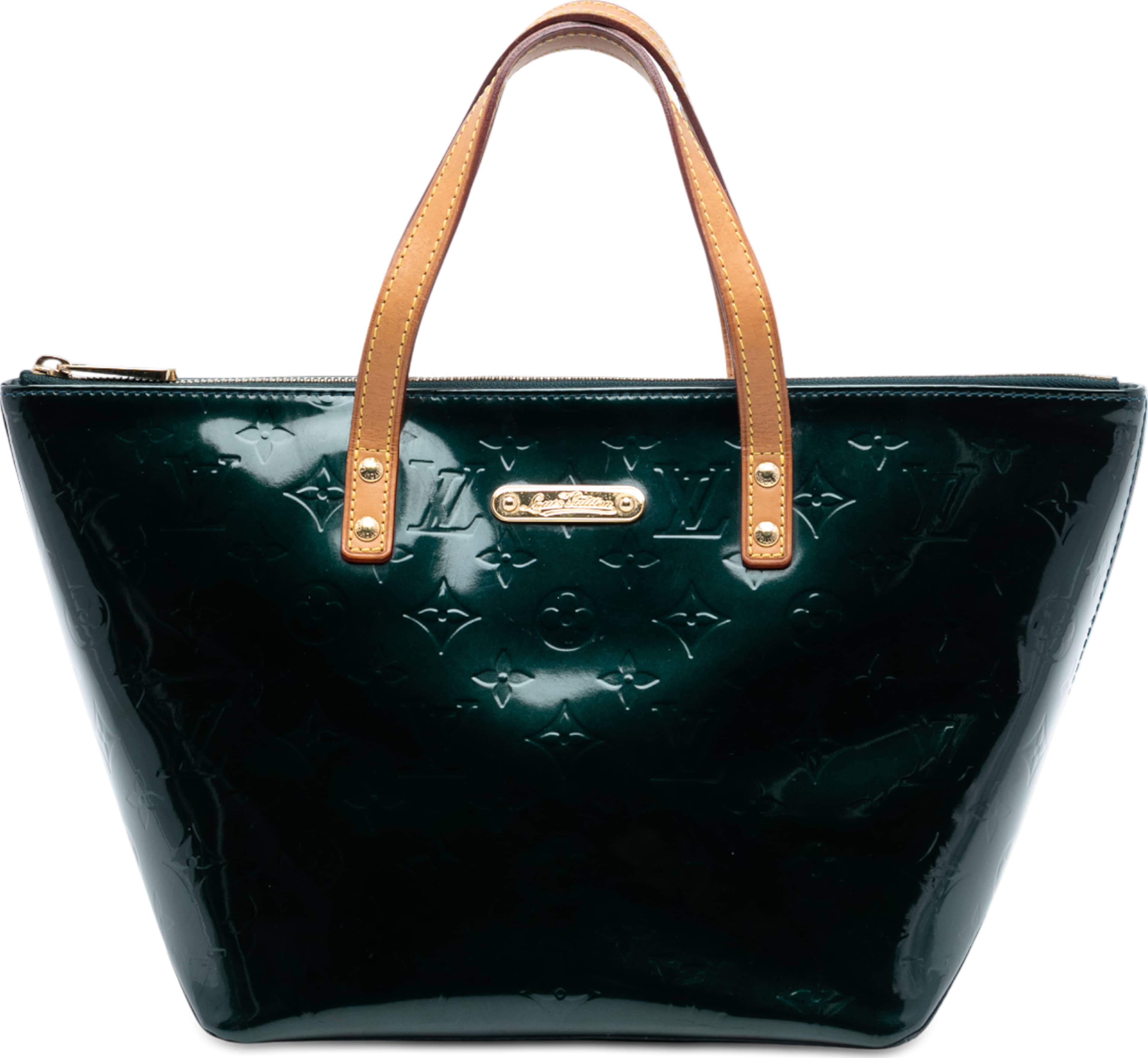 Louis Vuitton Monogram Vernis Bellevue Pm, från Luxclusif, i färgen green. Klicka för att öppna bilden i stort format