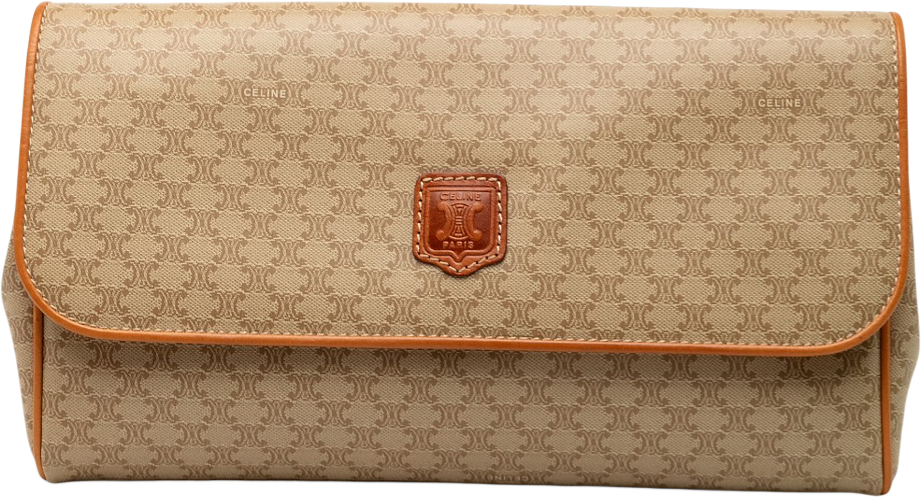 Celine Macadam Coated Canvas Clutch, från Luxclusif, i färgen beige. Klicka för att öppna bilden i stort format