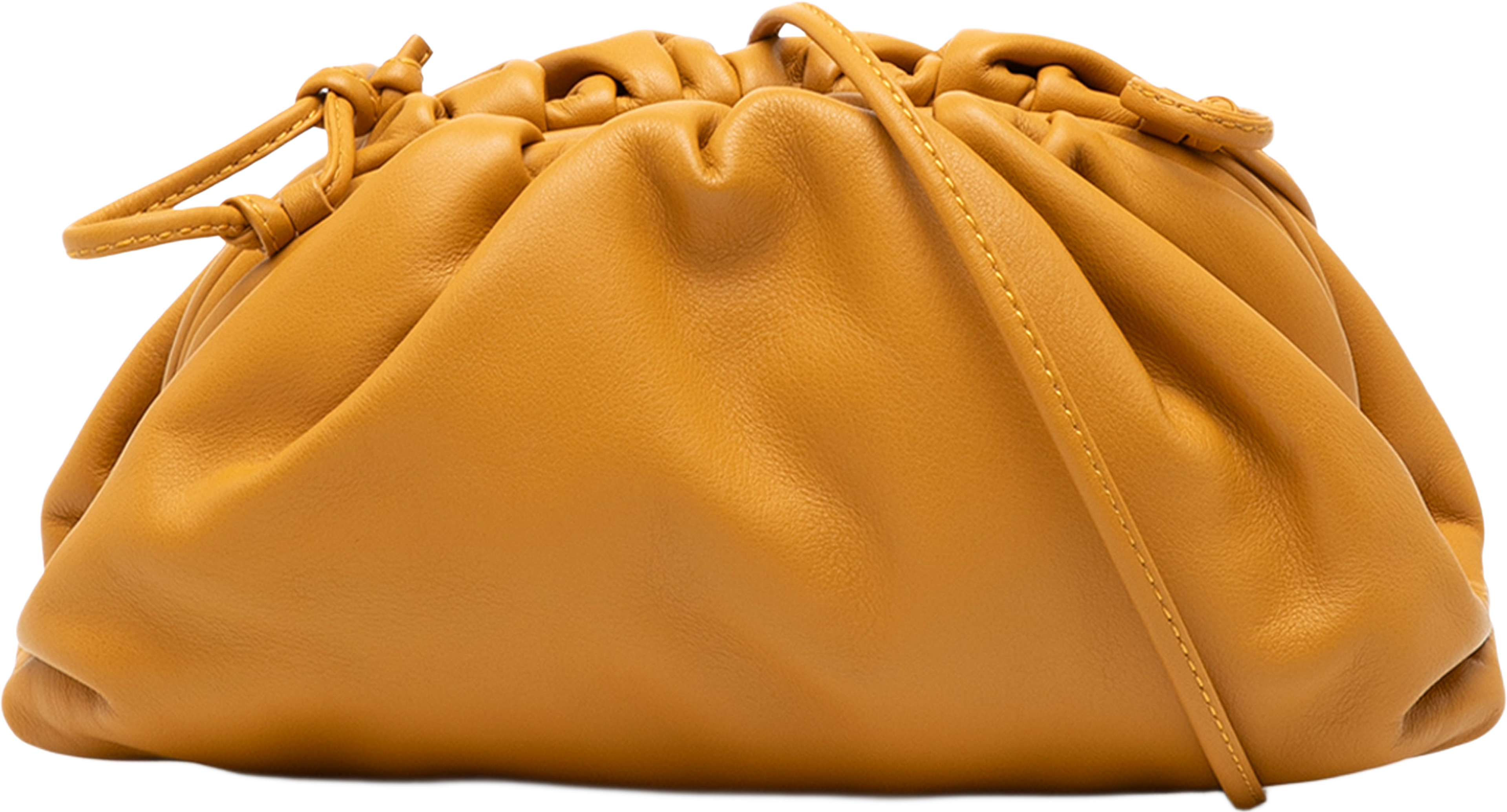 Bottega Veneta Lambskin The Mini Pouch Crossbody, från Luxclusif, i färgen caramel. Klicka för att öppna bilden i stort format