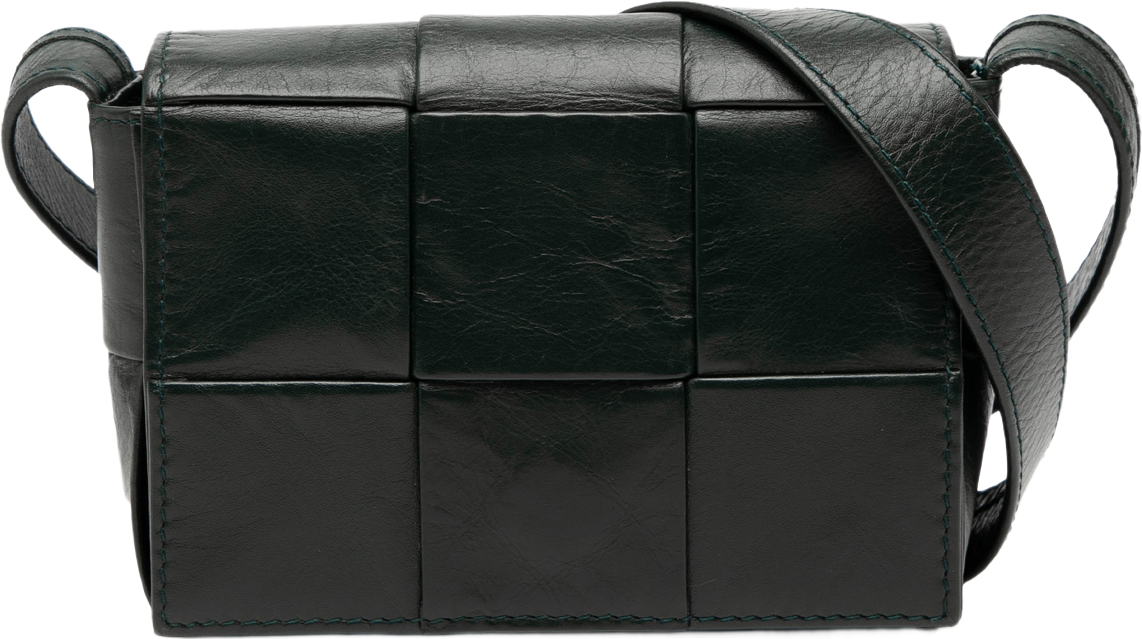 Bottega Veneta Candy Nappa Intrecciato Cassette Crossbody, från Luxclusif, i färgen black. Klicka för att öppna bilden i stort format