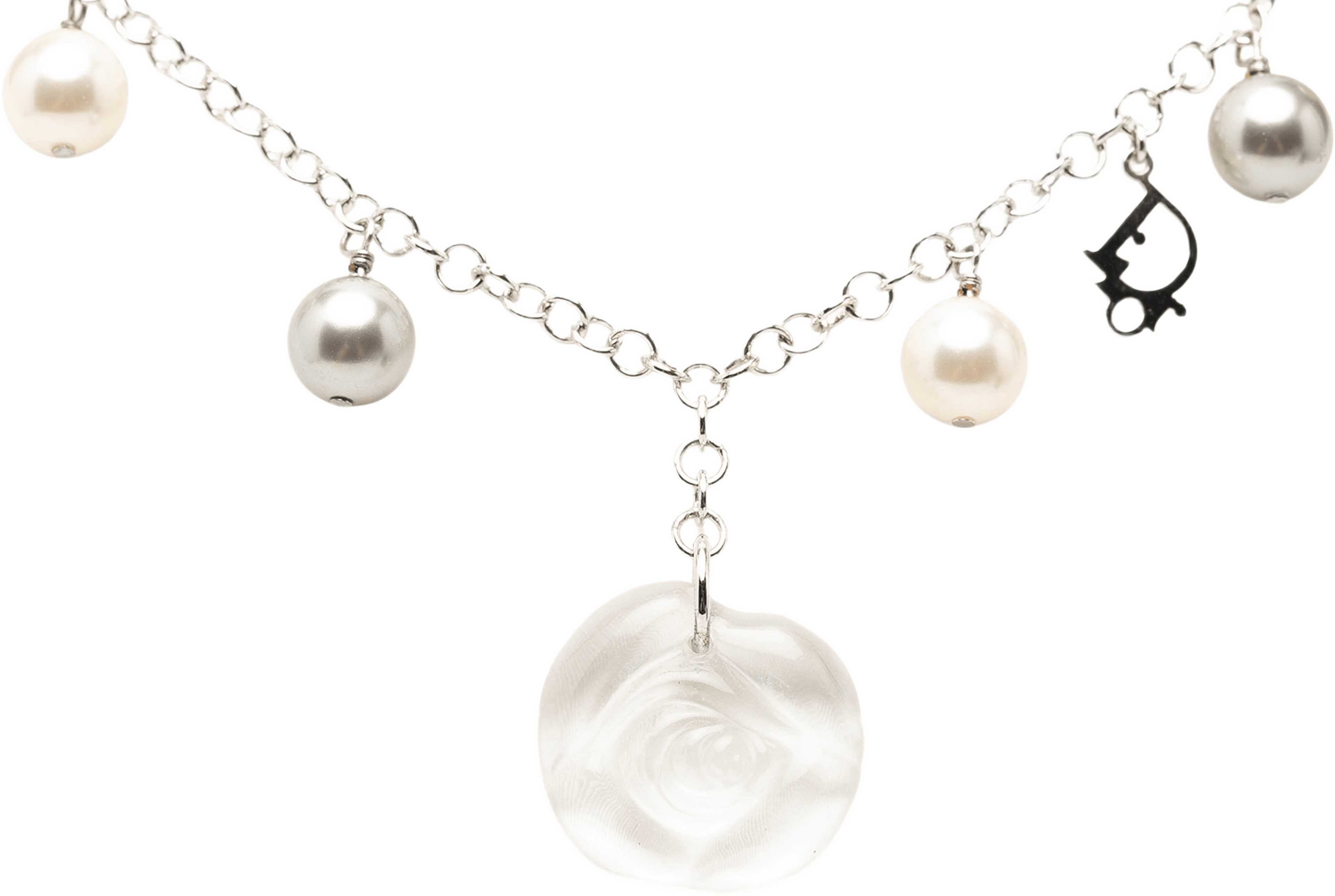 Dior Brass Faux Pearl Rose Pendant Necklace, från Luxclusif, i färgen silver. Klicka för att öppna bilden i stort format
