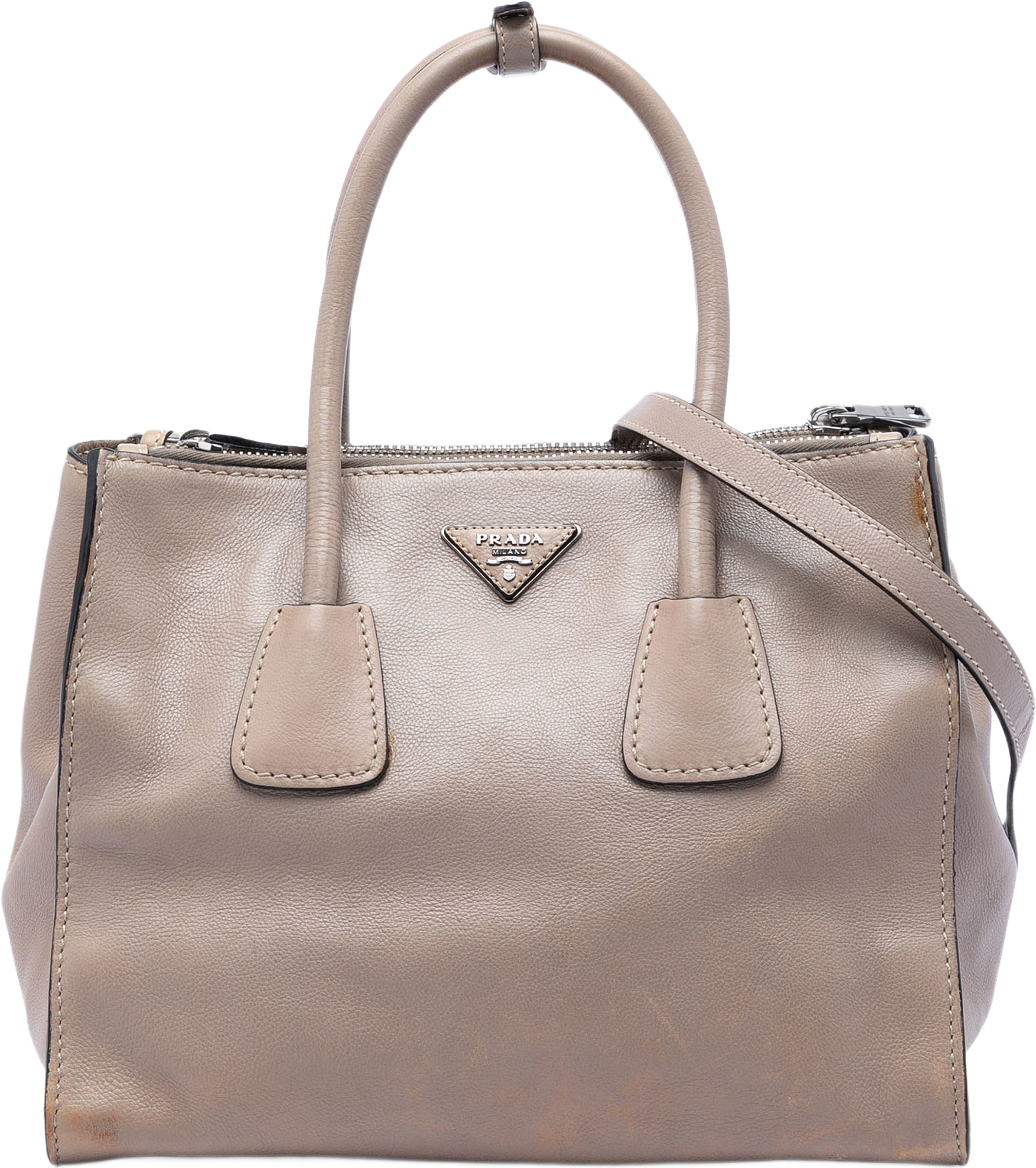 Prada Glace Calf Twin Pocket Double Handle Satchel, från Luxclusif, i färgen beige. Klicka för att öppna bilden i stort format