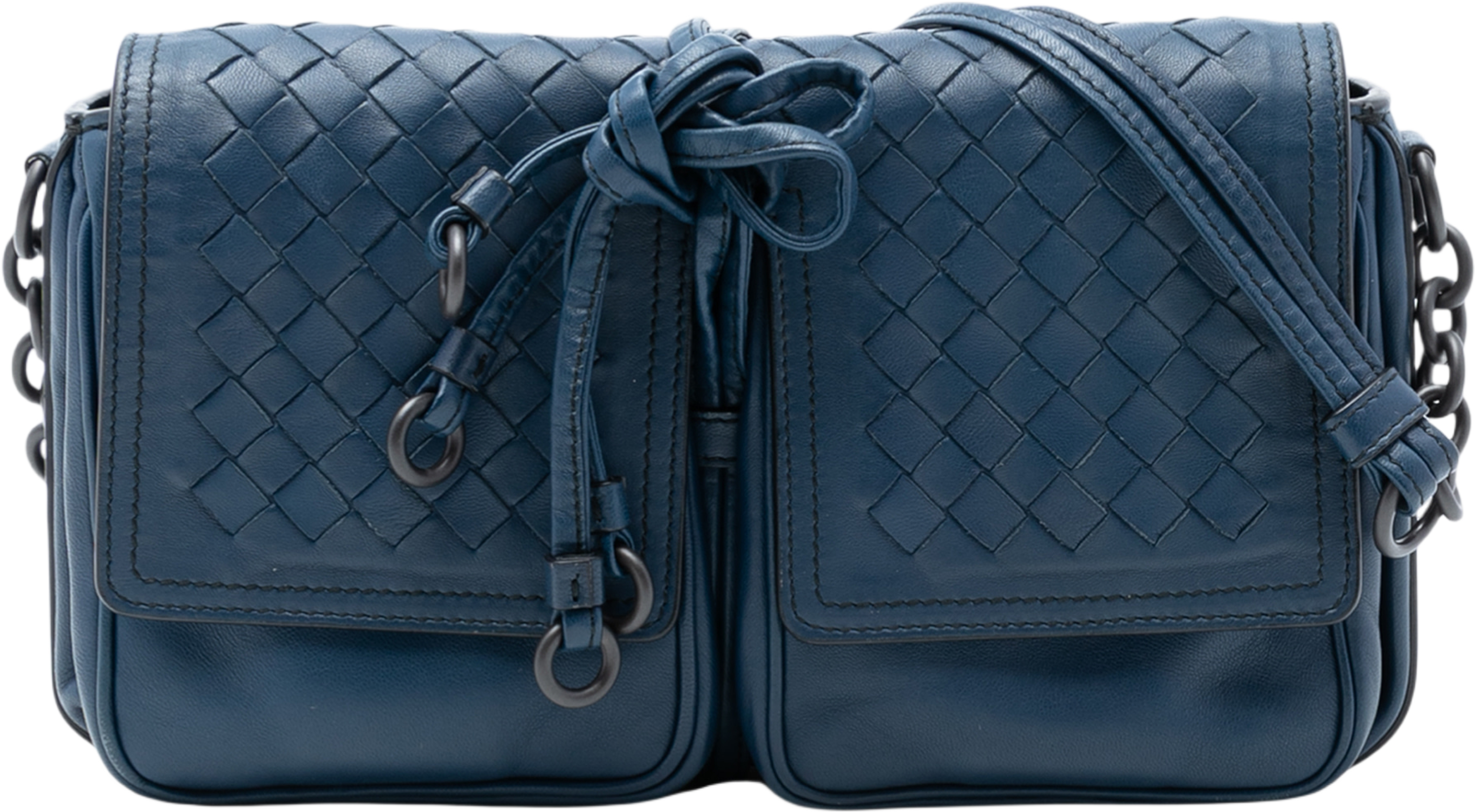Bottega Veneta Nappa Intrecciato Double Pocket Flap Crossbody, från Luxclusif, i färgen dark blue. Klicka för att öppna bilden i stort format