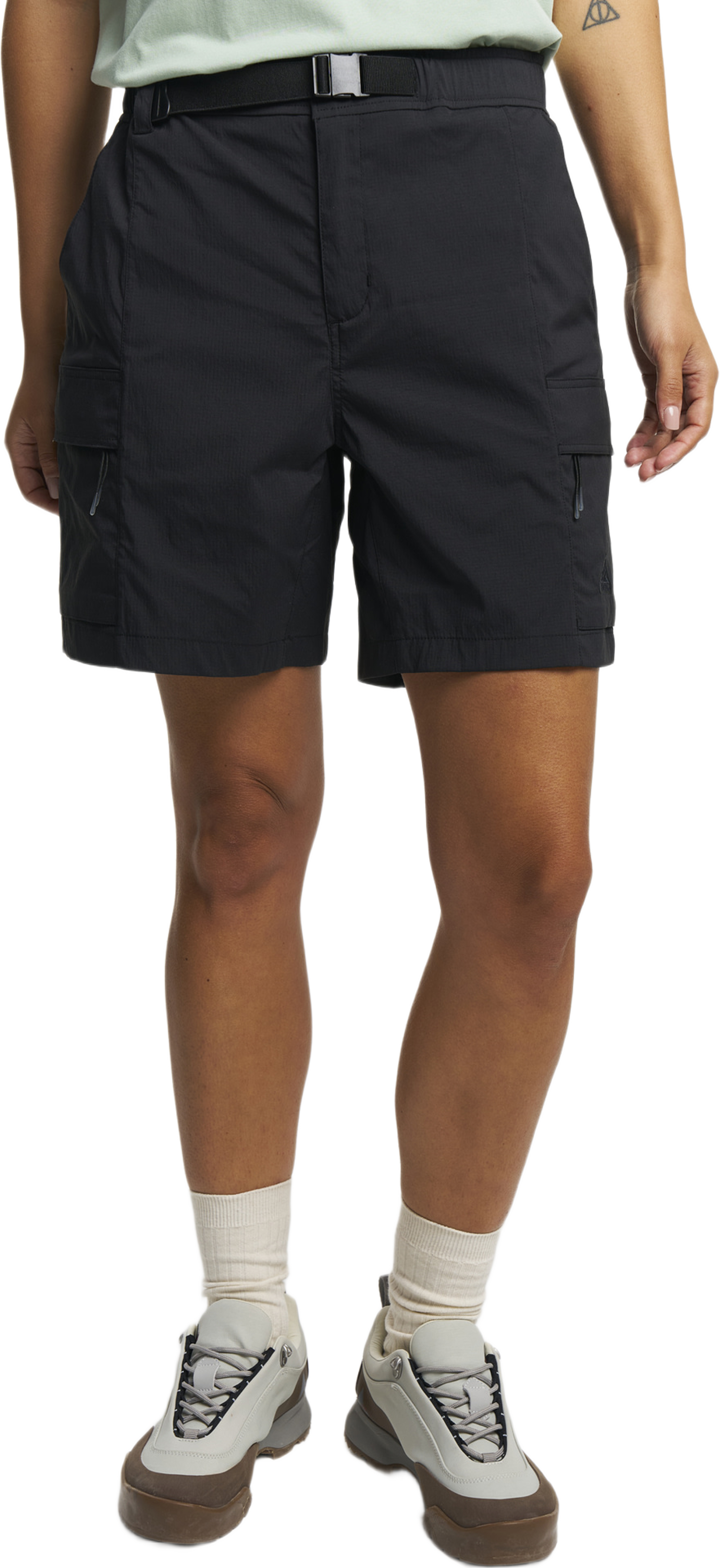 Camper Cargo Shorts Women, från Tenson, i färgen svart. Klicka för att öppna bilden i stort format