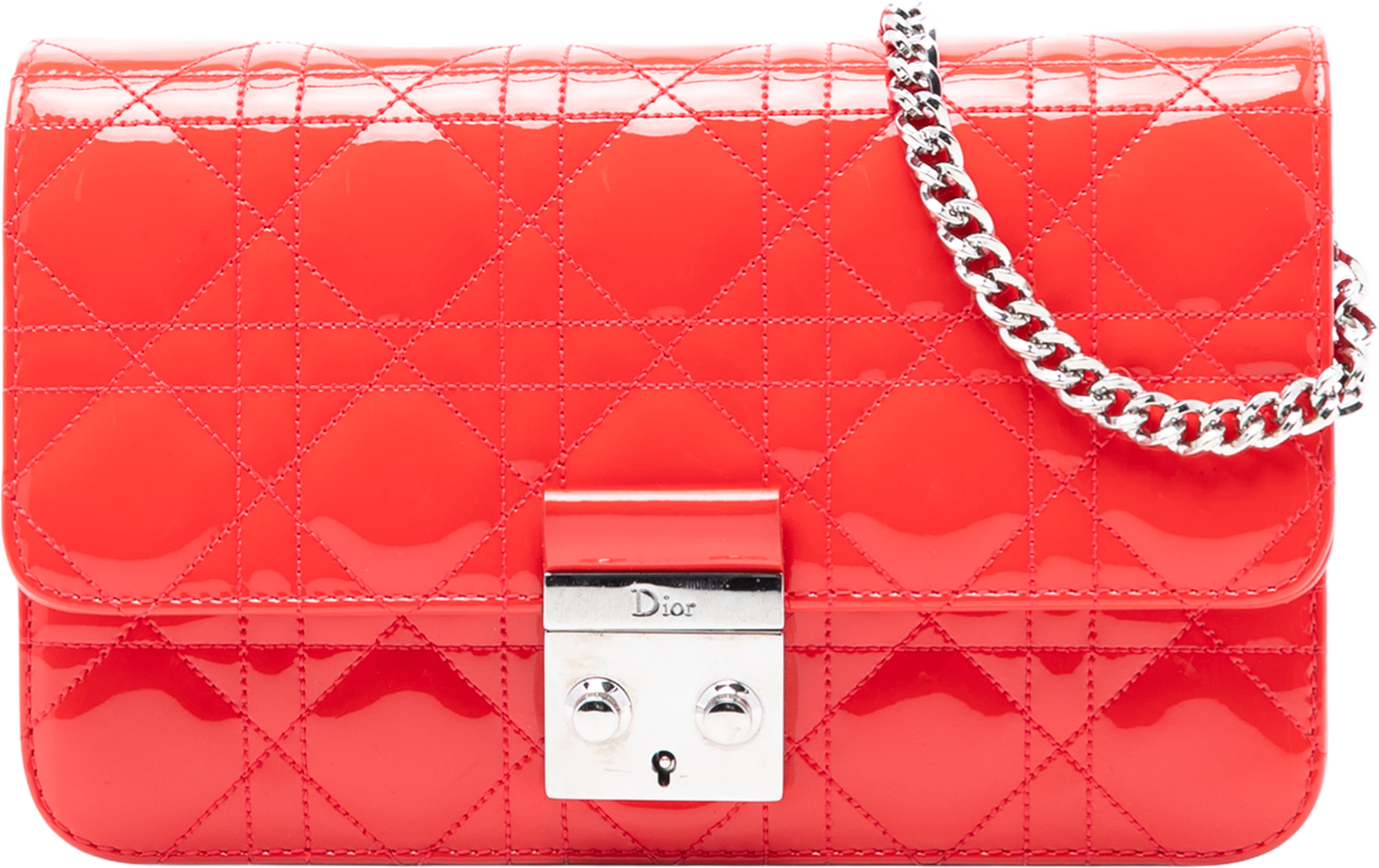 Dior Patent Cannage Miss Dior Promenade Crossbody, från Luxclusif, i färgen red. Klicka för att öppna bilden i stort format