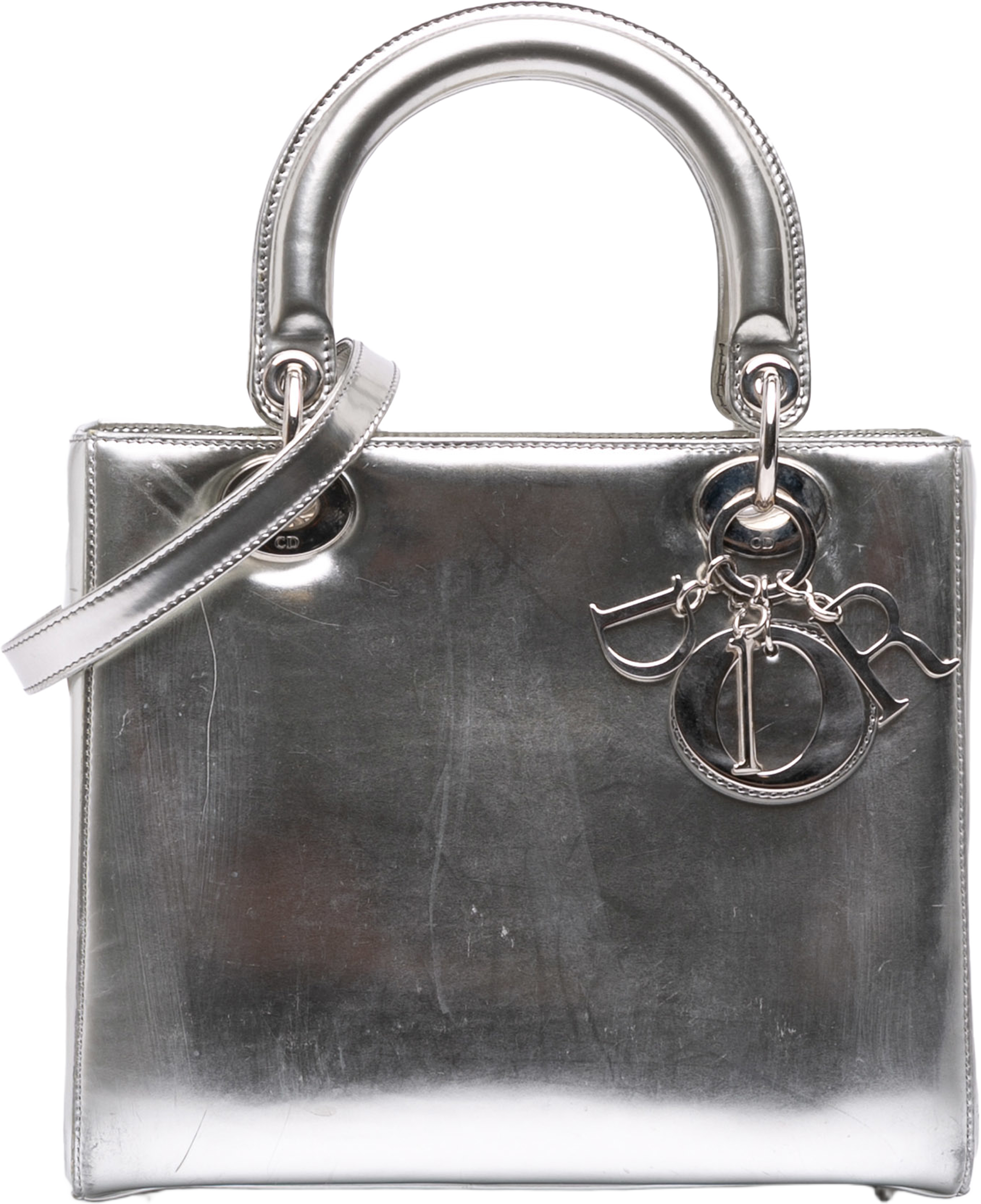 Dior Medium Metallic Patent Lady Dior, från Luxclusif, i färgen silver. Klicka för att öppna bilden i stort format