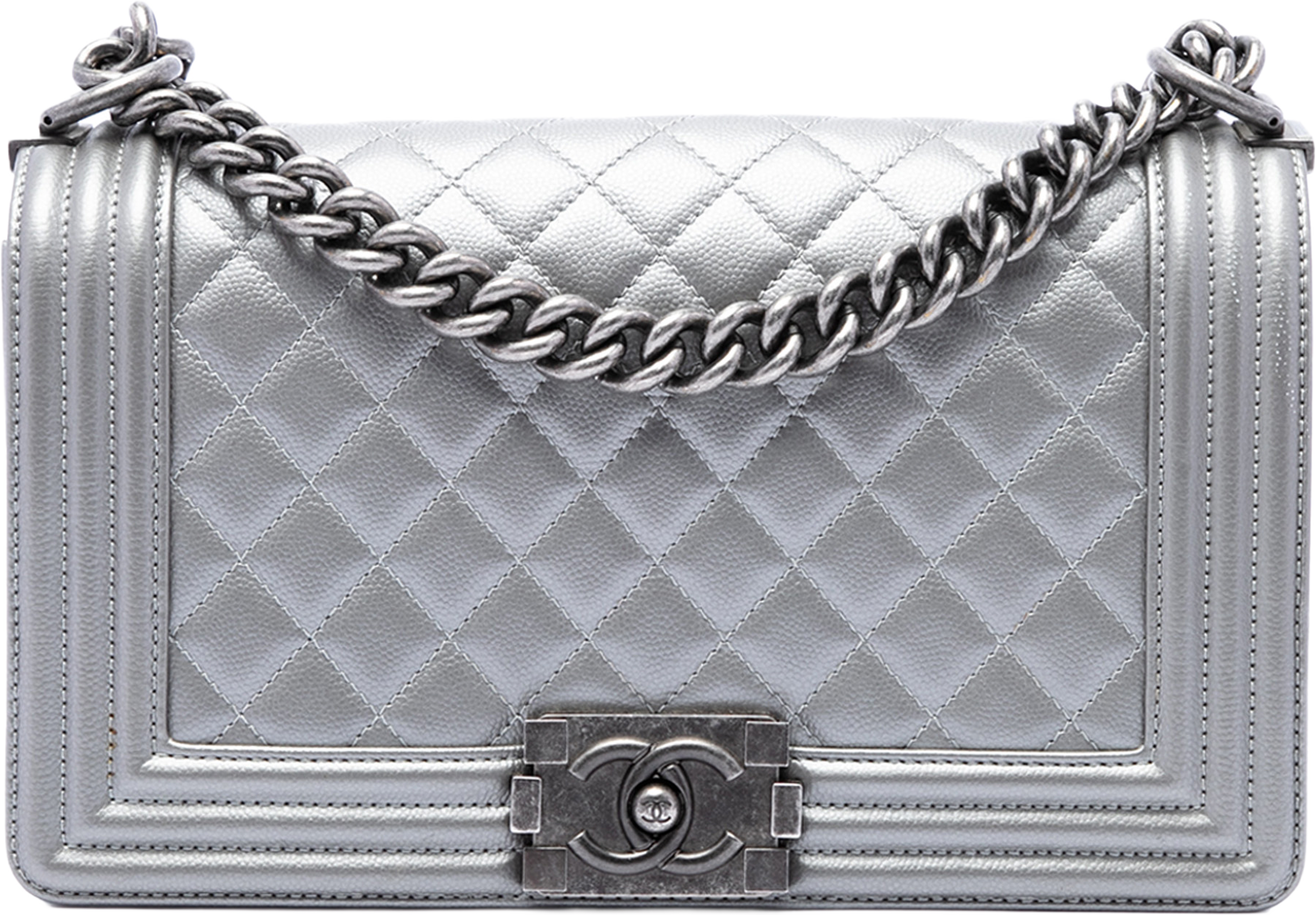 Chanel Old Medium Quilted Metallic Caviar Boy Flap, från Luxclusif, i färgen grå. Klicka för att öppna bilden i stort format