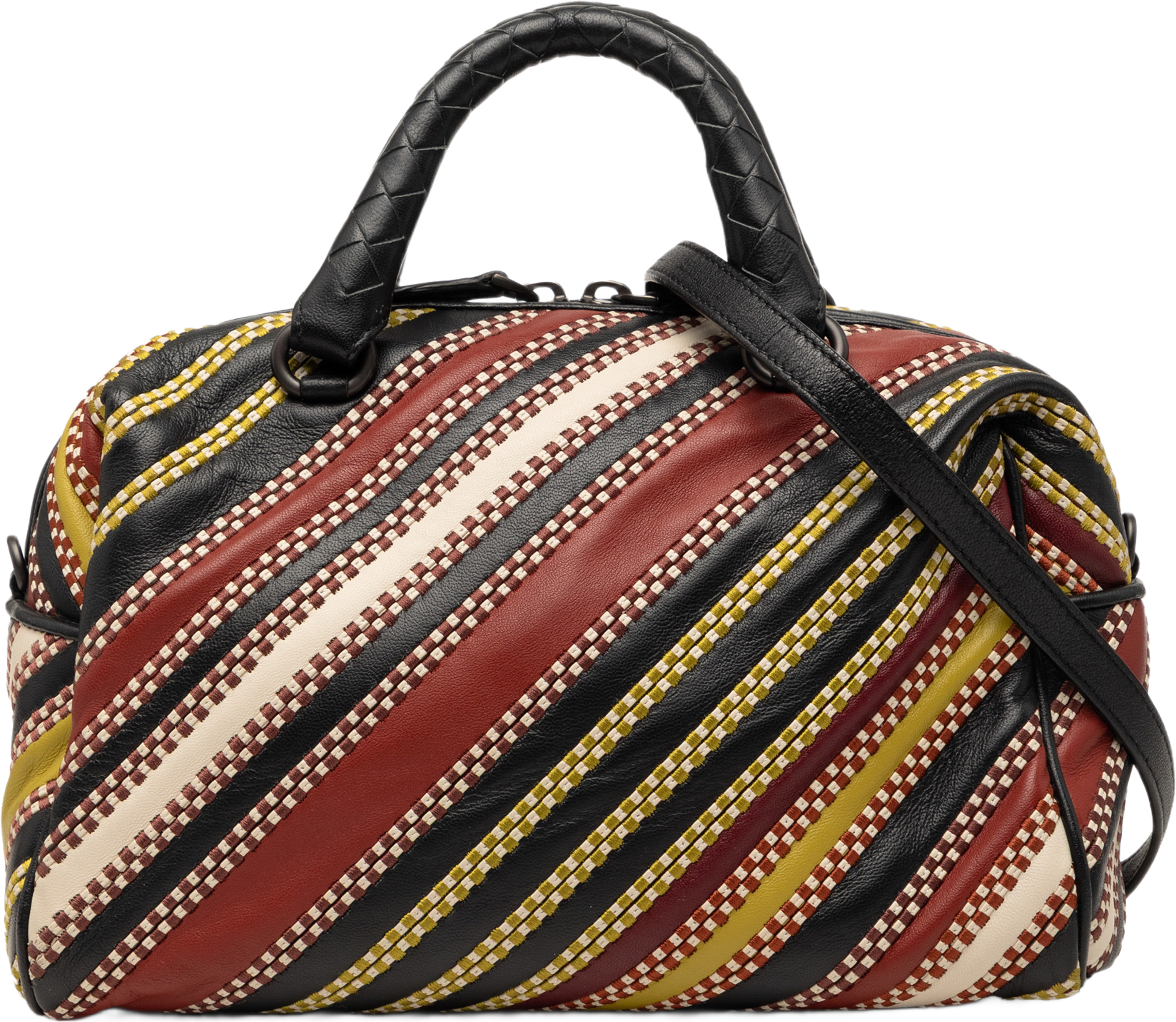 Bottega Veneta Nappa Diagonal Stripe Boston Bag, från Luxclusif, i färgen black. Klicka för att öppna bilden i stort format