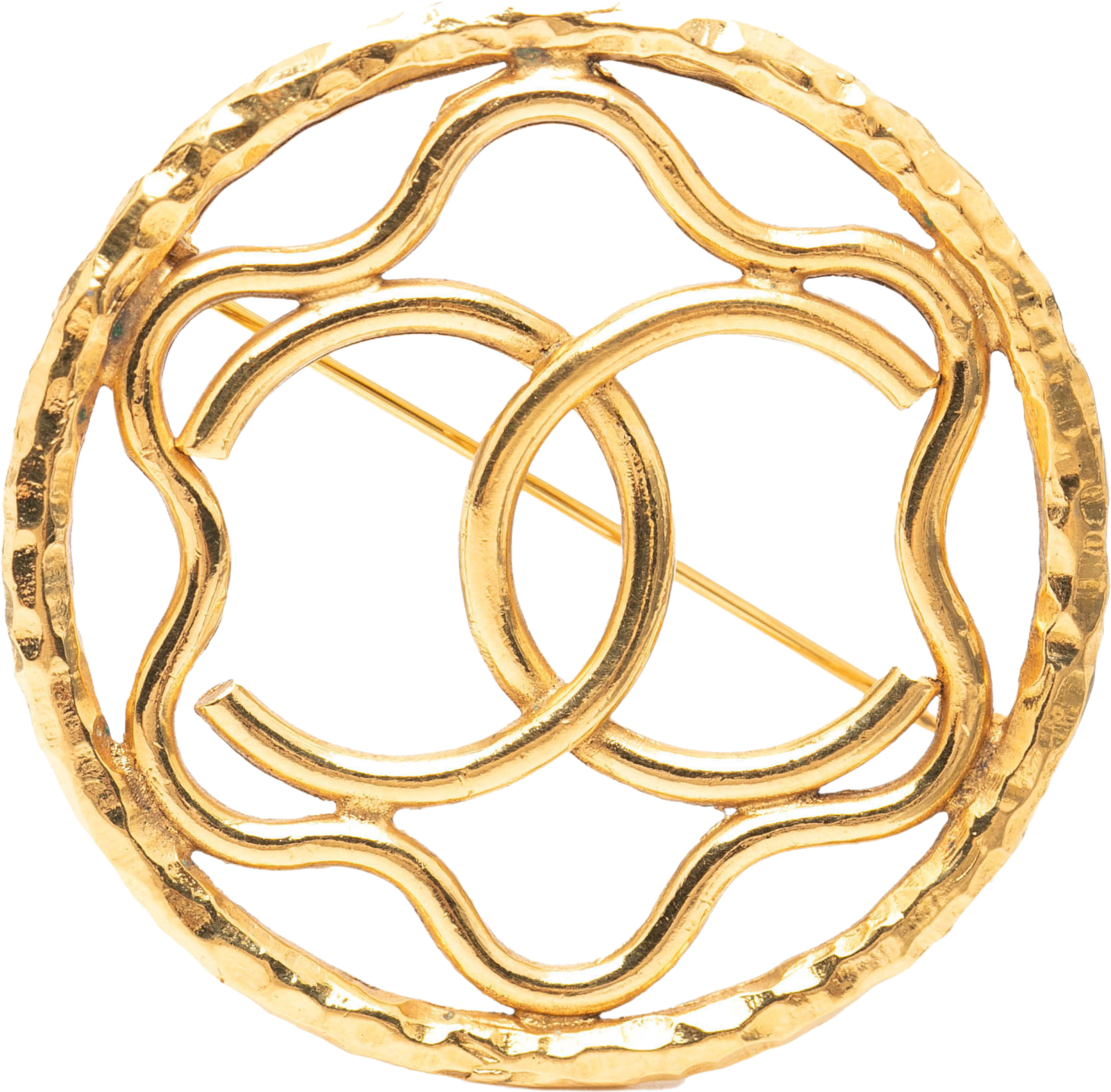 Chanel Cc Gold Plated Round Brooch, från Luxclusif, i färgen gold. Klicka för att öppna bilden i stort format