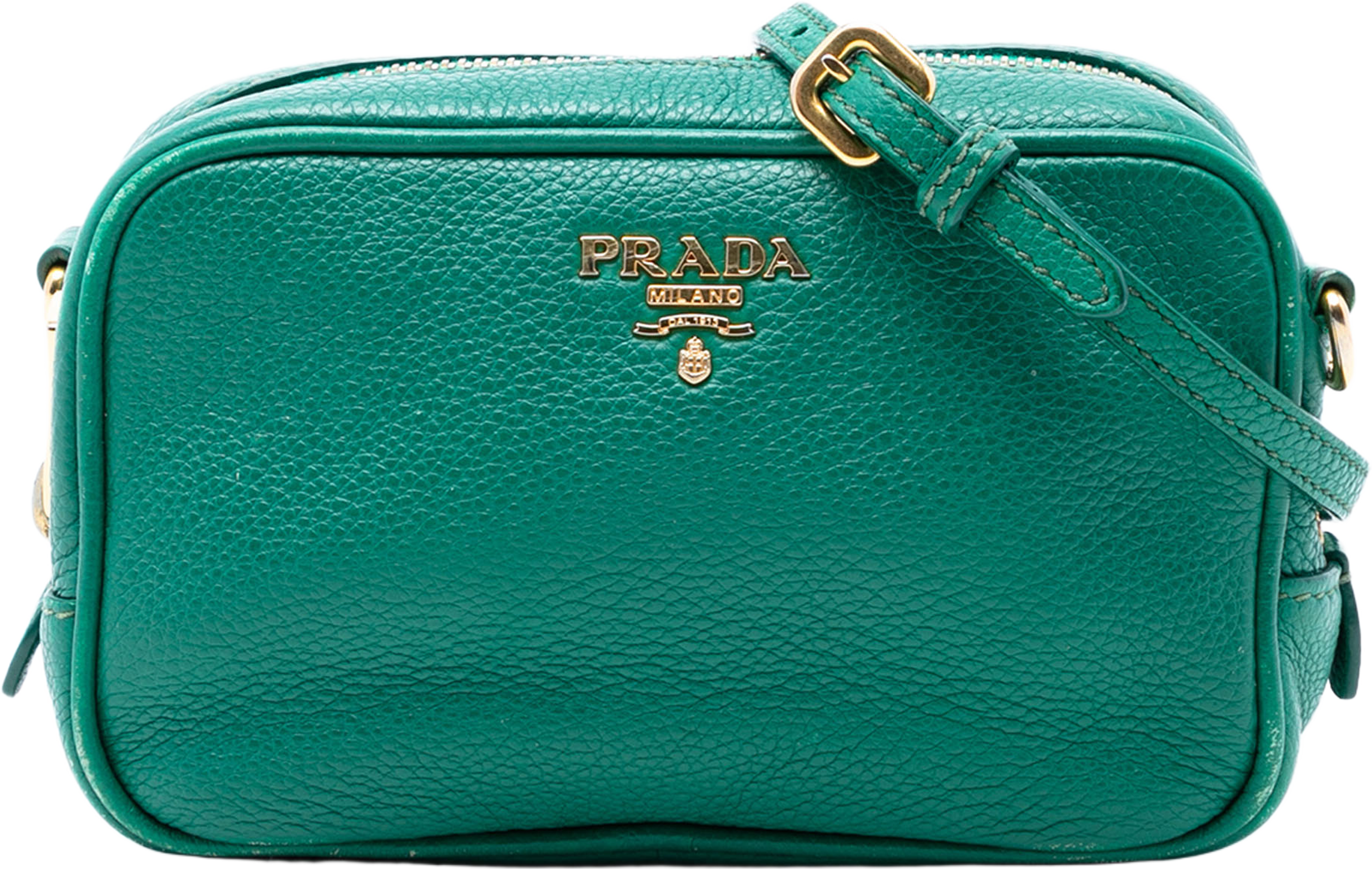 Prada Mini Vitello Daino Camera Bag, från Luxclusif, i färgen green. Klicka för att öppna bilden i stort format